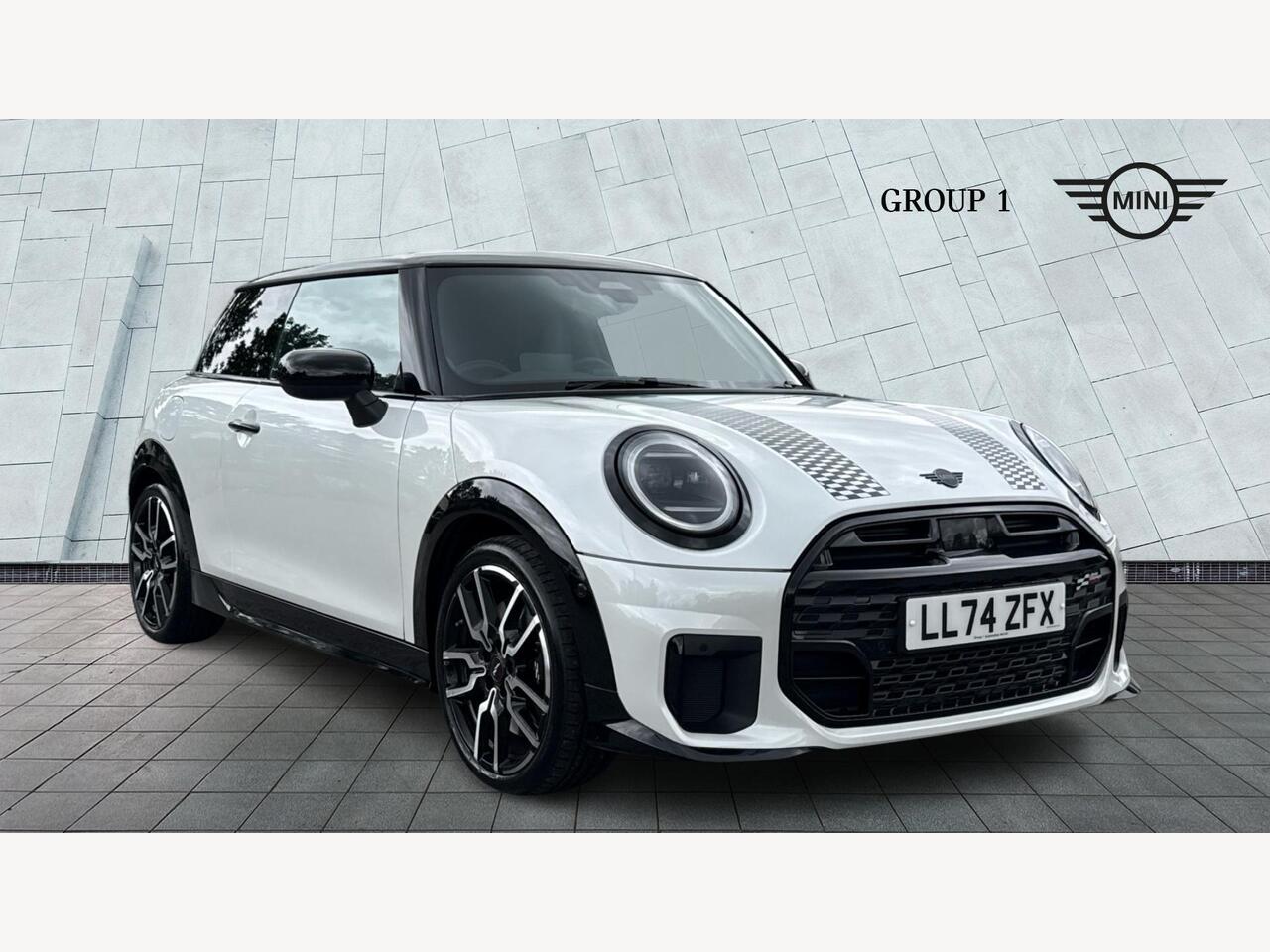 Main listing image - MINI Hatchback