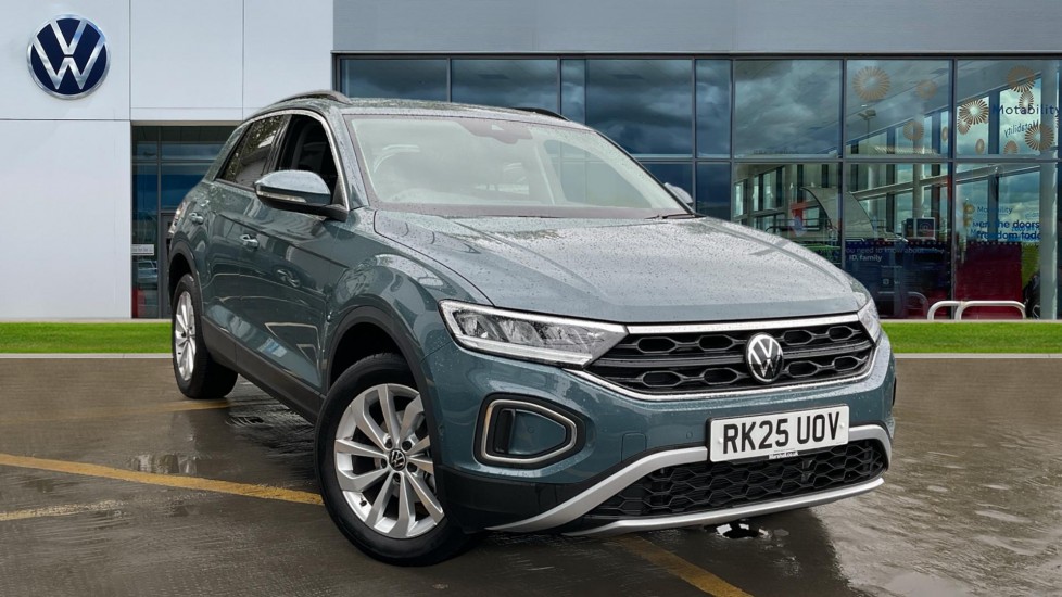 Main listing image - Volkswagen T-Roc