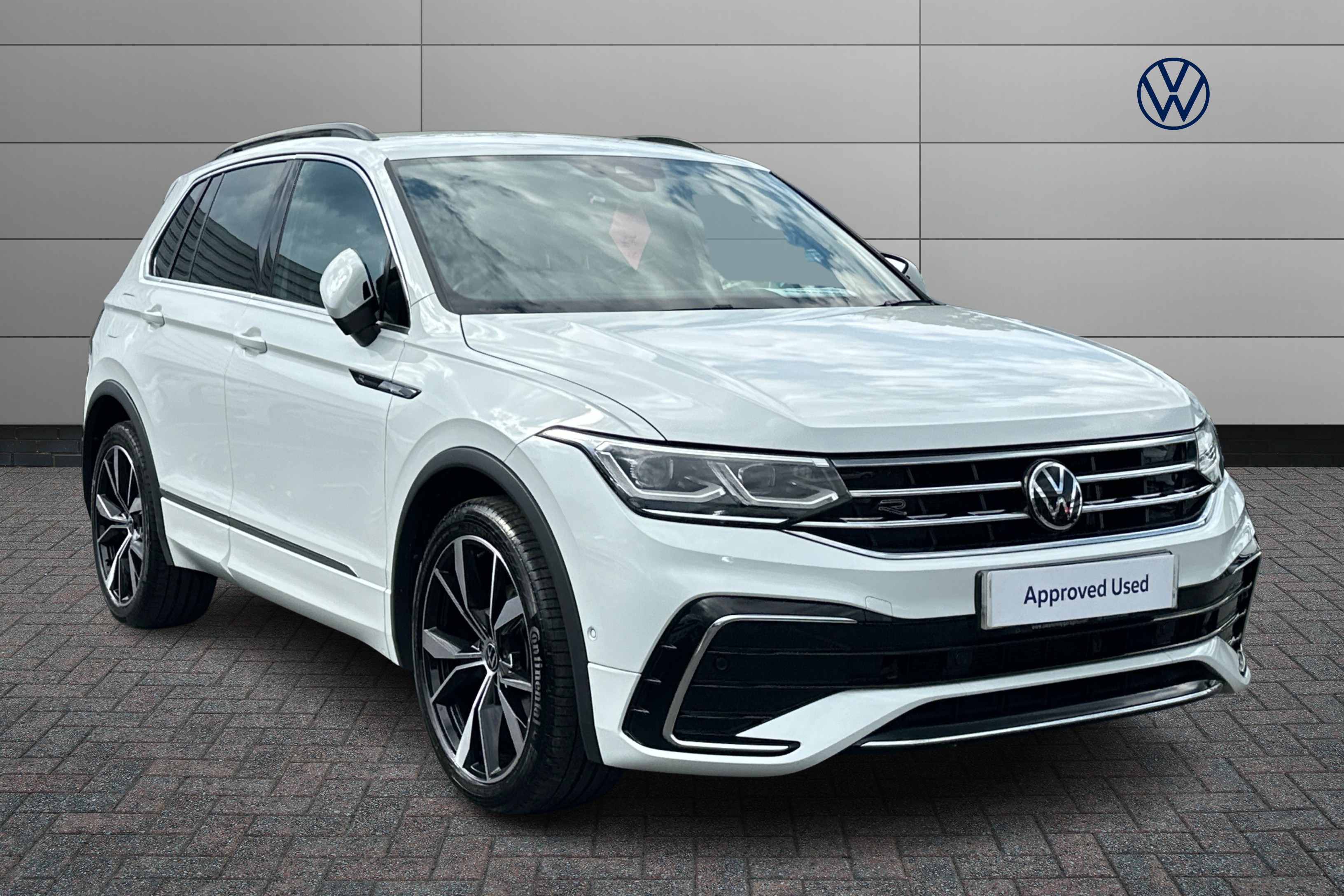 Main listing image - Volkswagen Tiguan