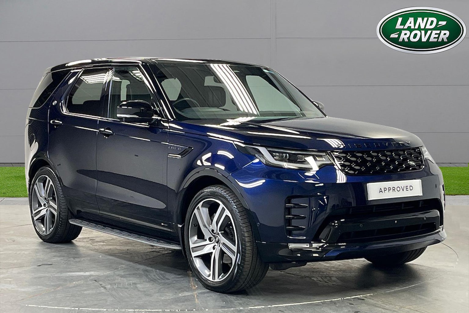 Main listing image - Land Rover Discovery