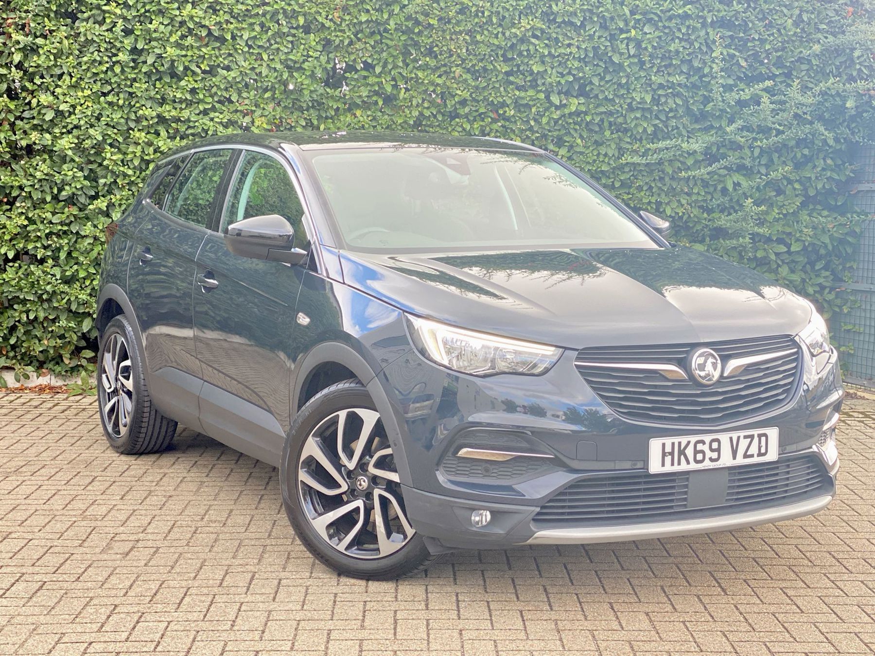 Main listing image - Vauxhall Grandland X