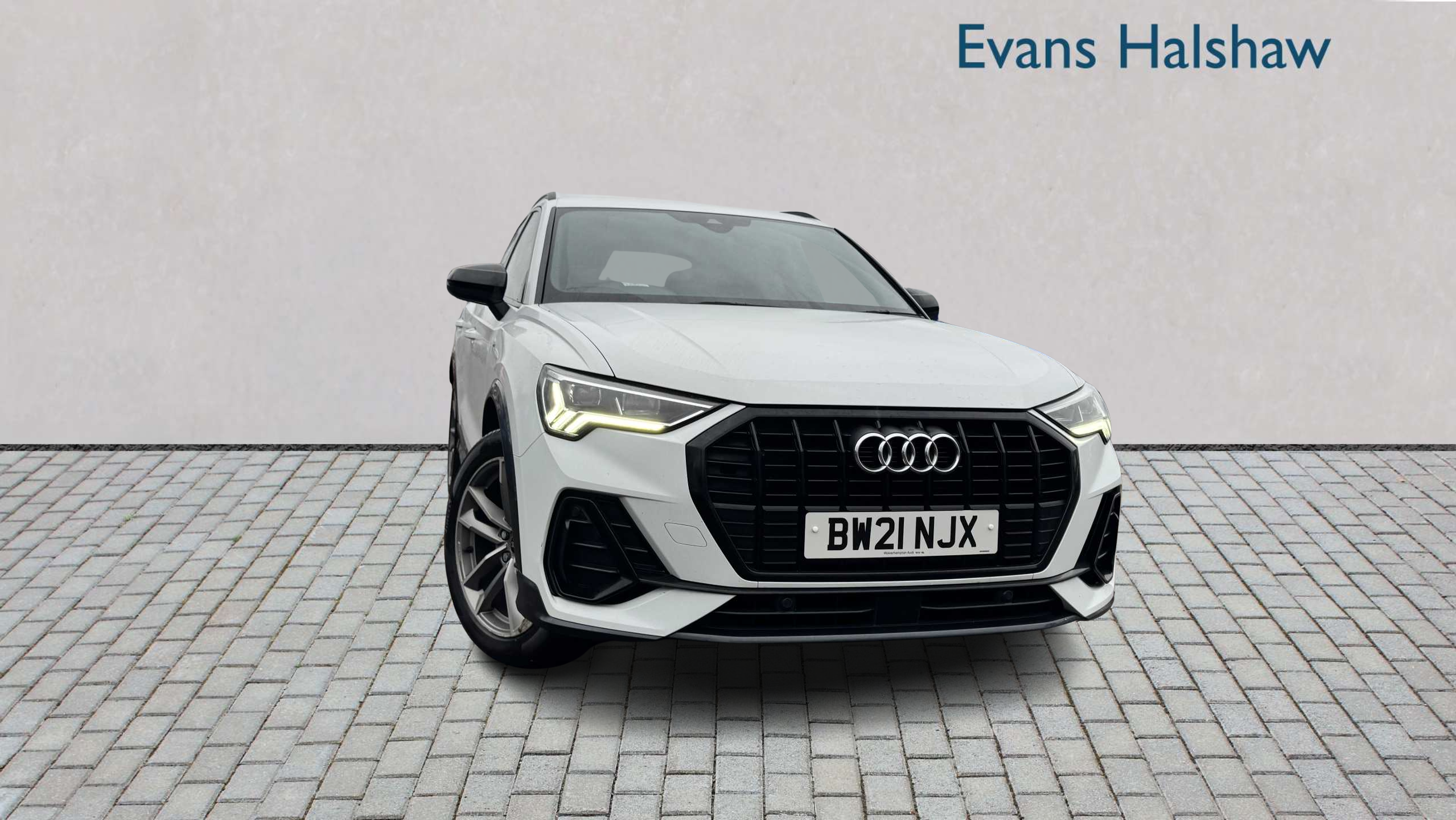 Main listing image - Audi Q3