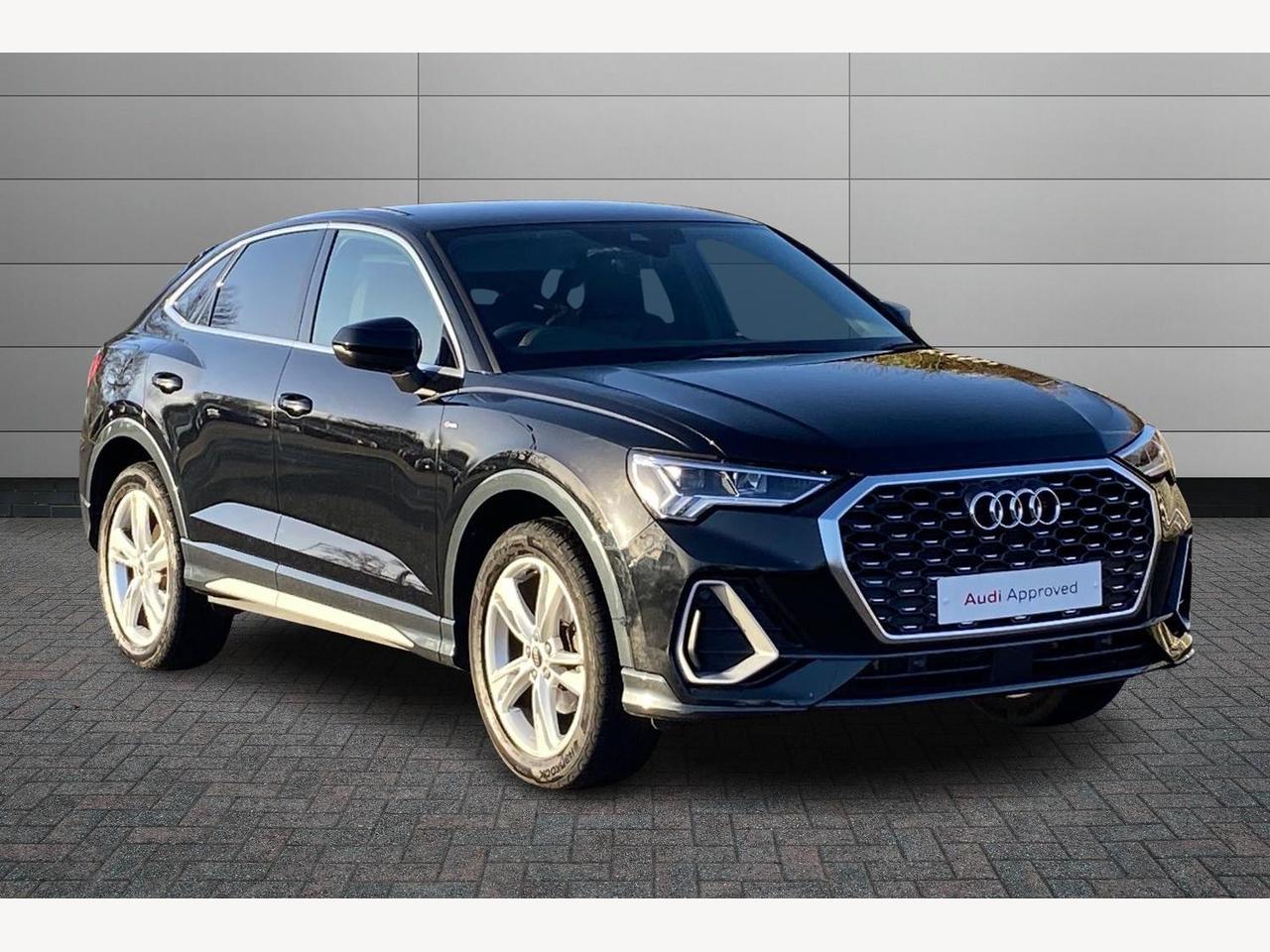 Main listing image - Audi Q3