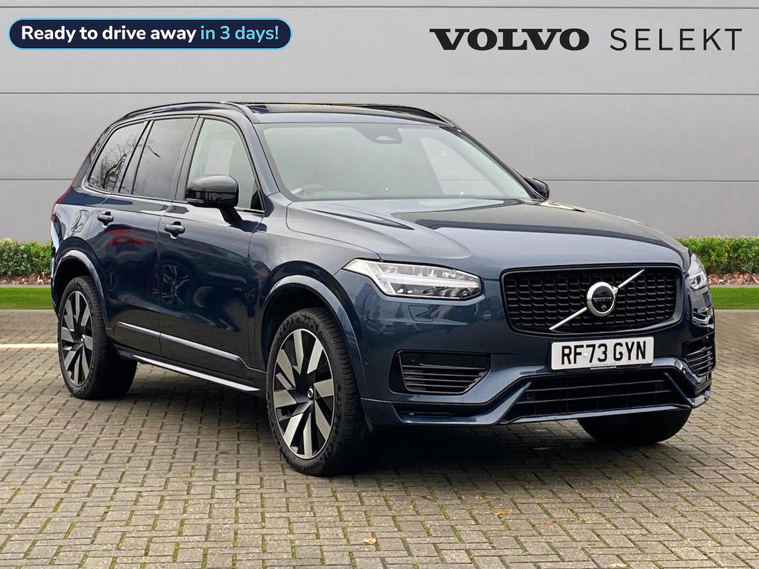 Main listing image - Volvo XC90