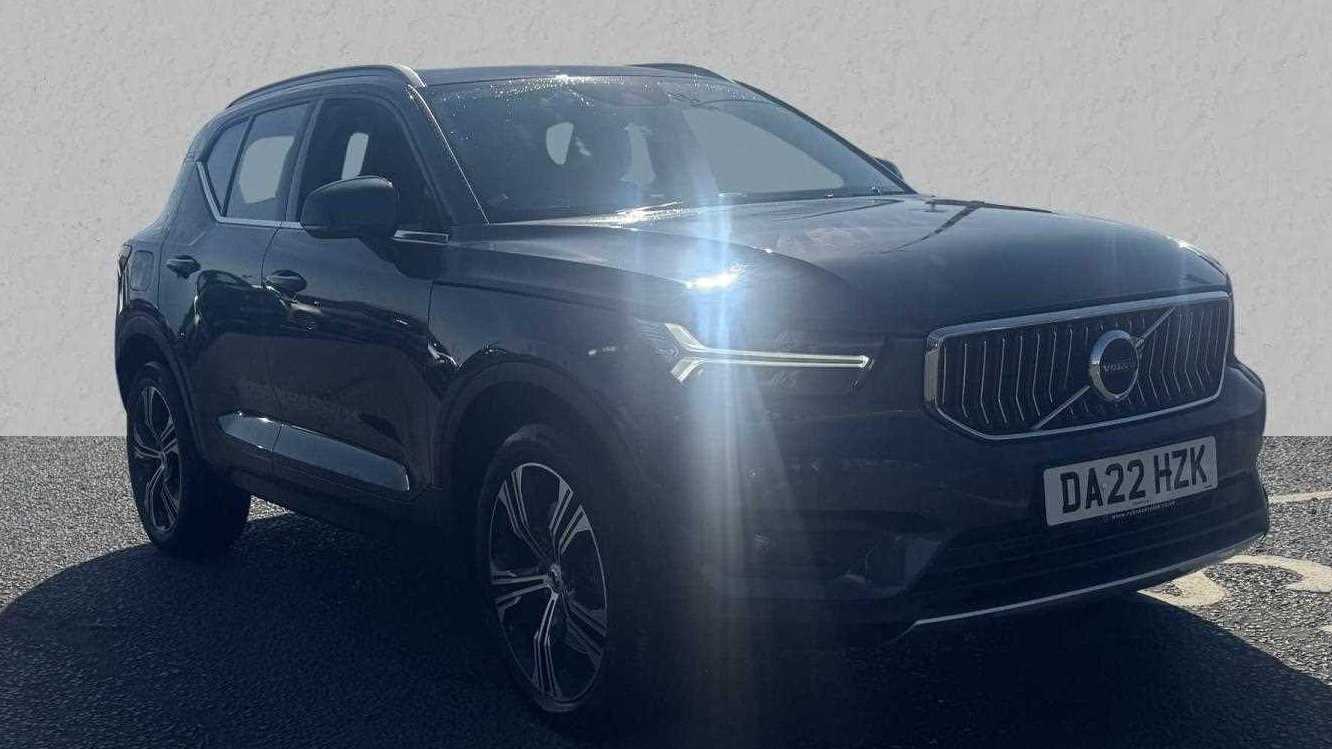Main listing image - Volvo XC40 Recharge