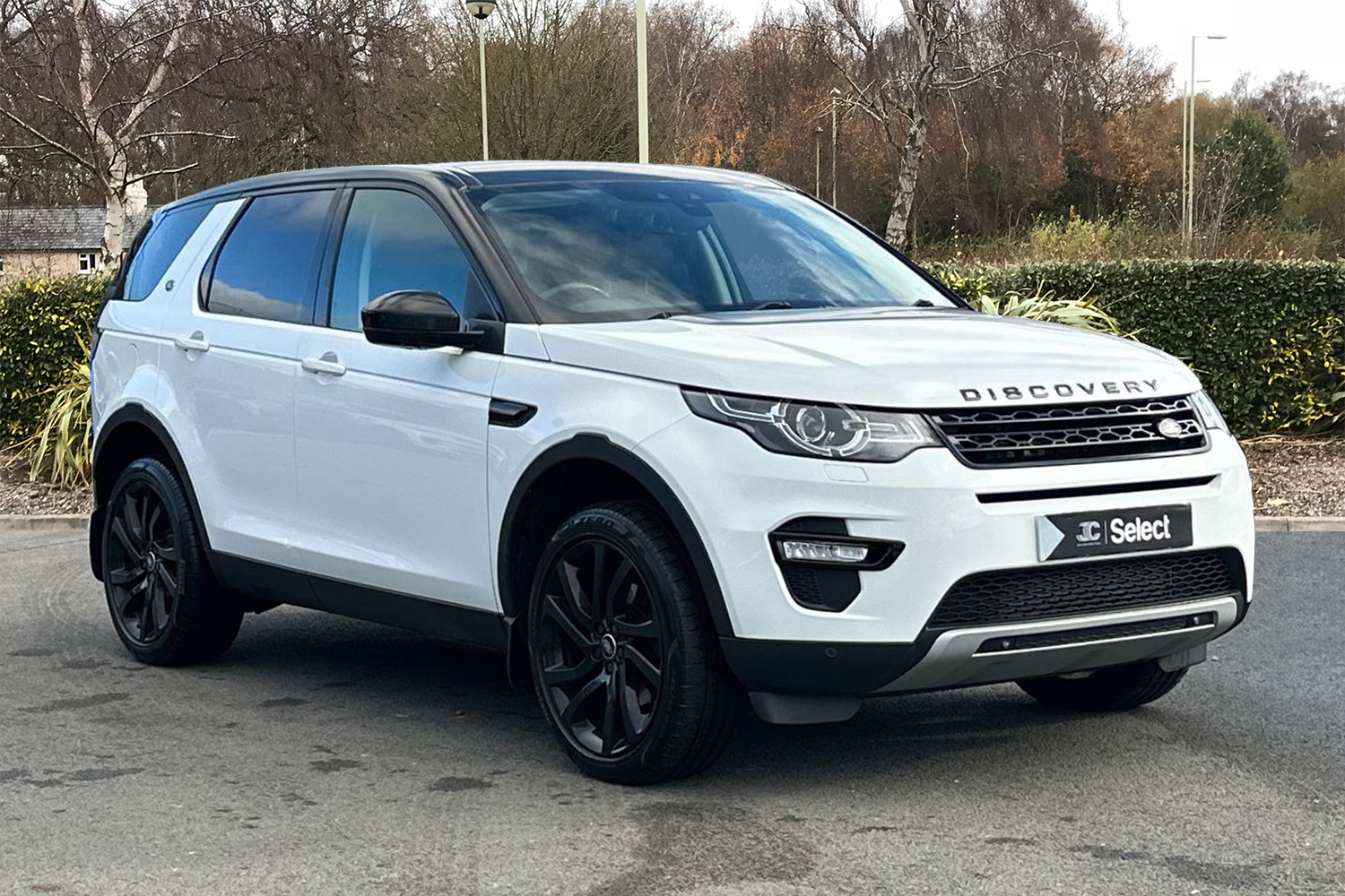 Main listing image - Land Rover Discovery Sport