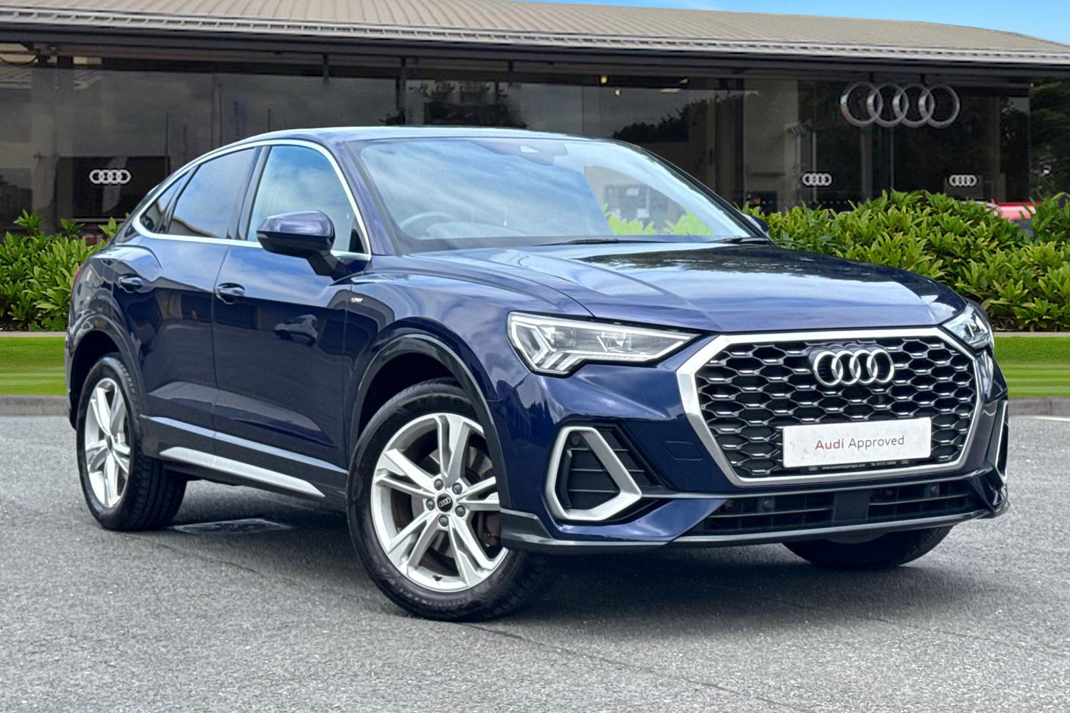 Main listing image - Audi Q3