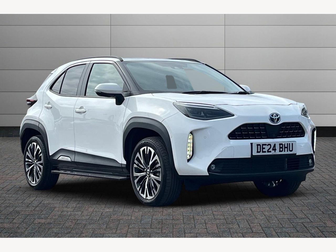 Main listing image - Toyota Yaris Cross