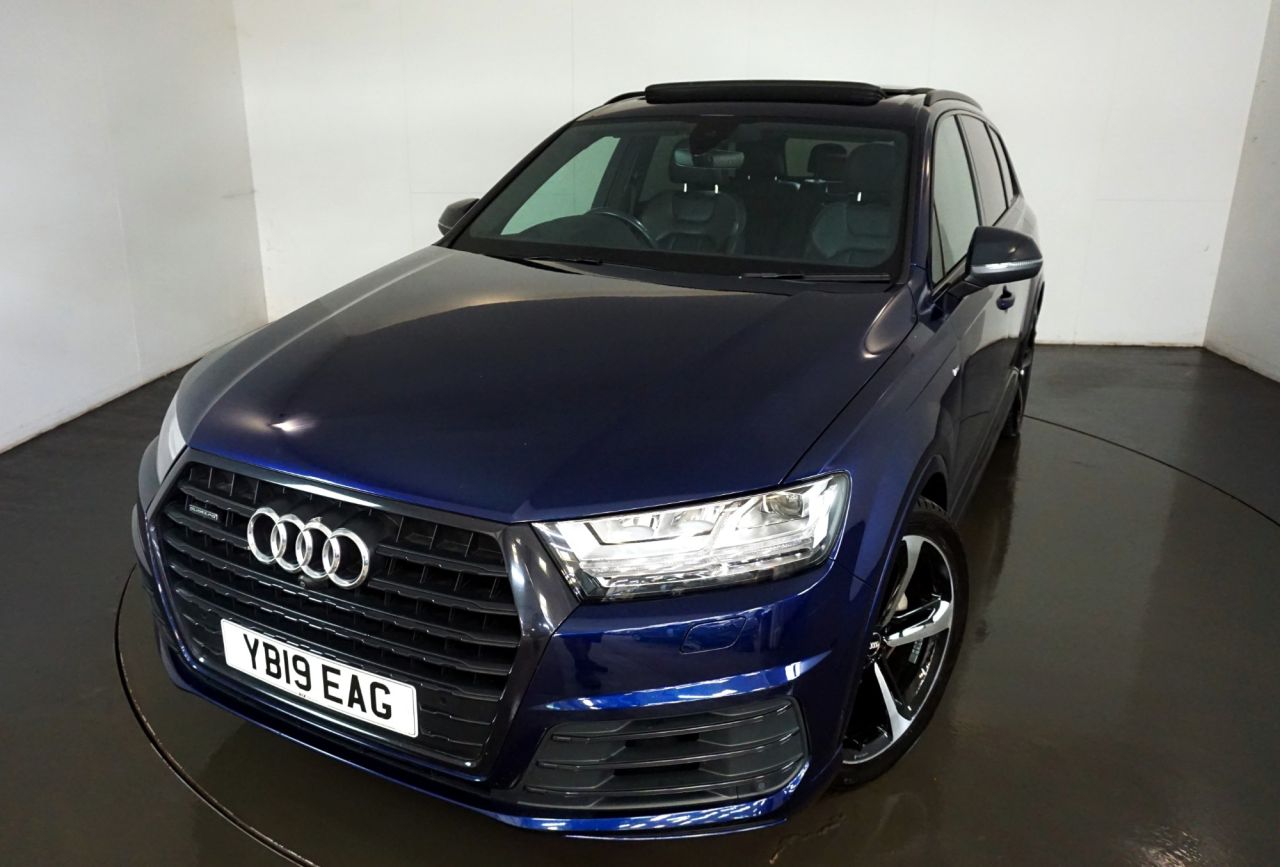 Main listing image - Audi Q7