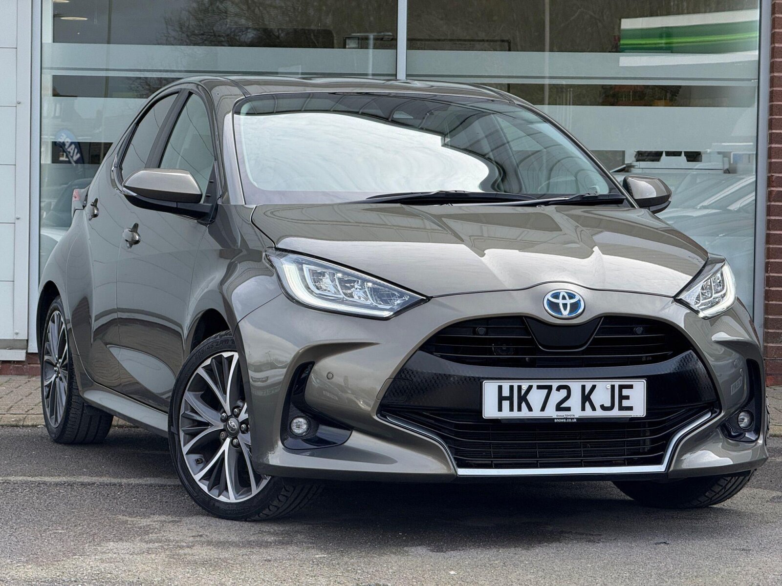 Main listing image - Toyota Yaris