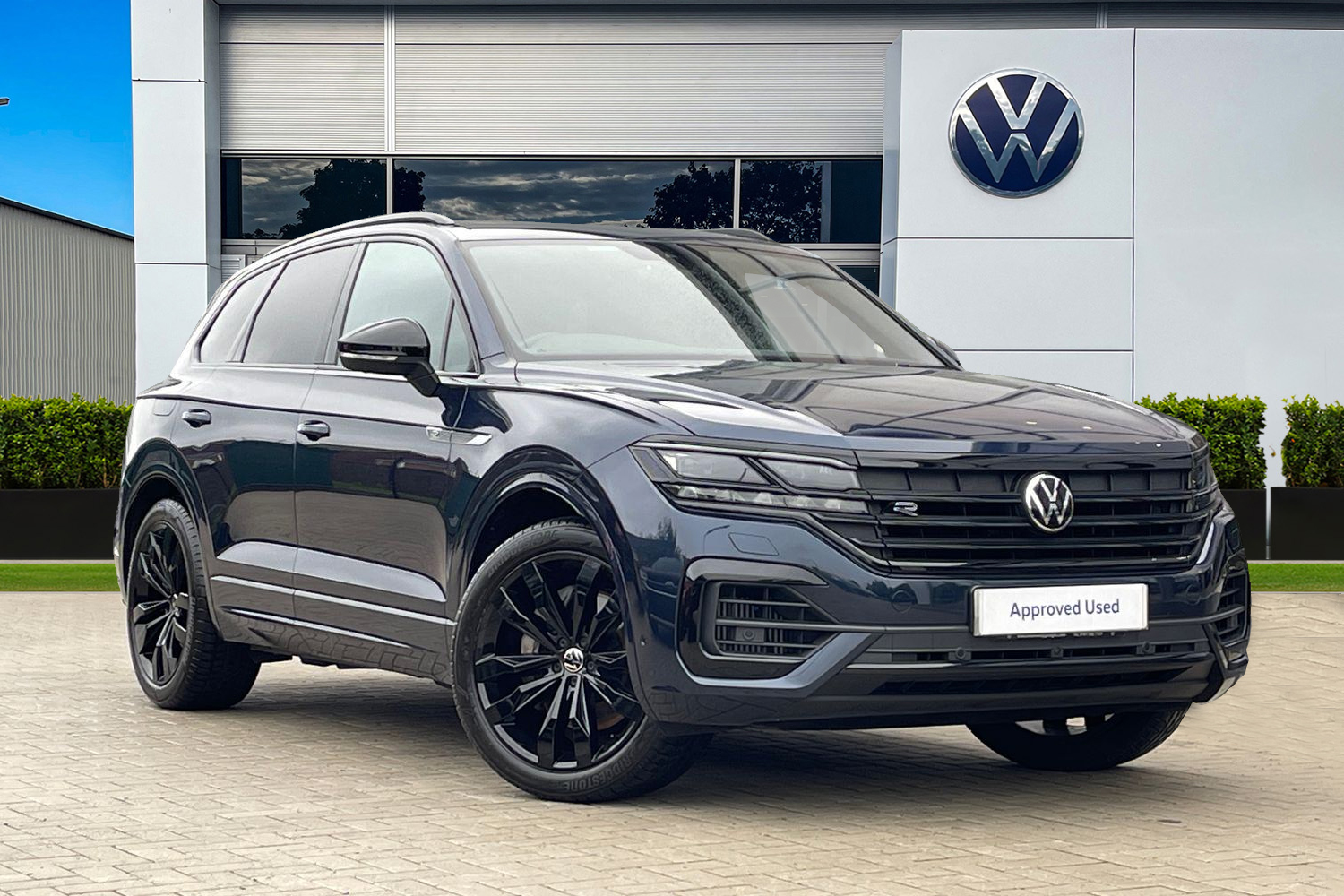 Main listing image - Volkswagen Touareg