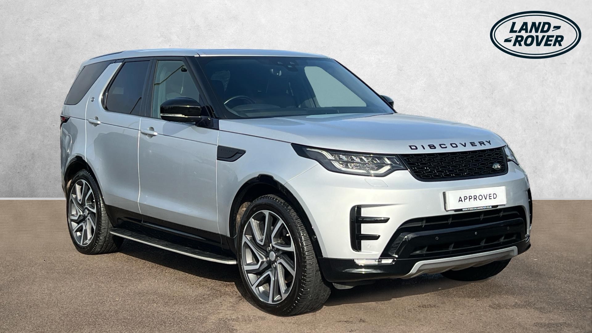 Main listing image - Land Rover Discovery