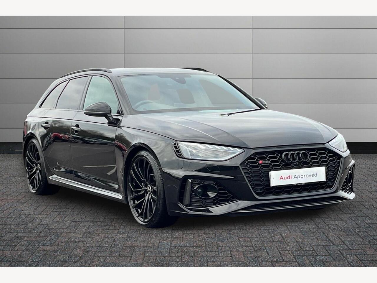 Main listing image - Audi RS4