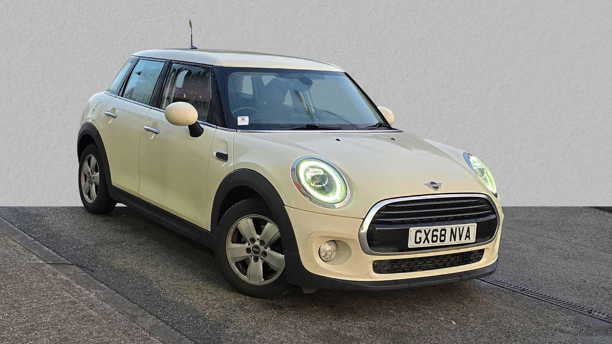 Main listing image - MINI Hatchback 5dr