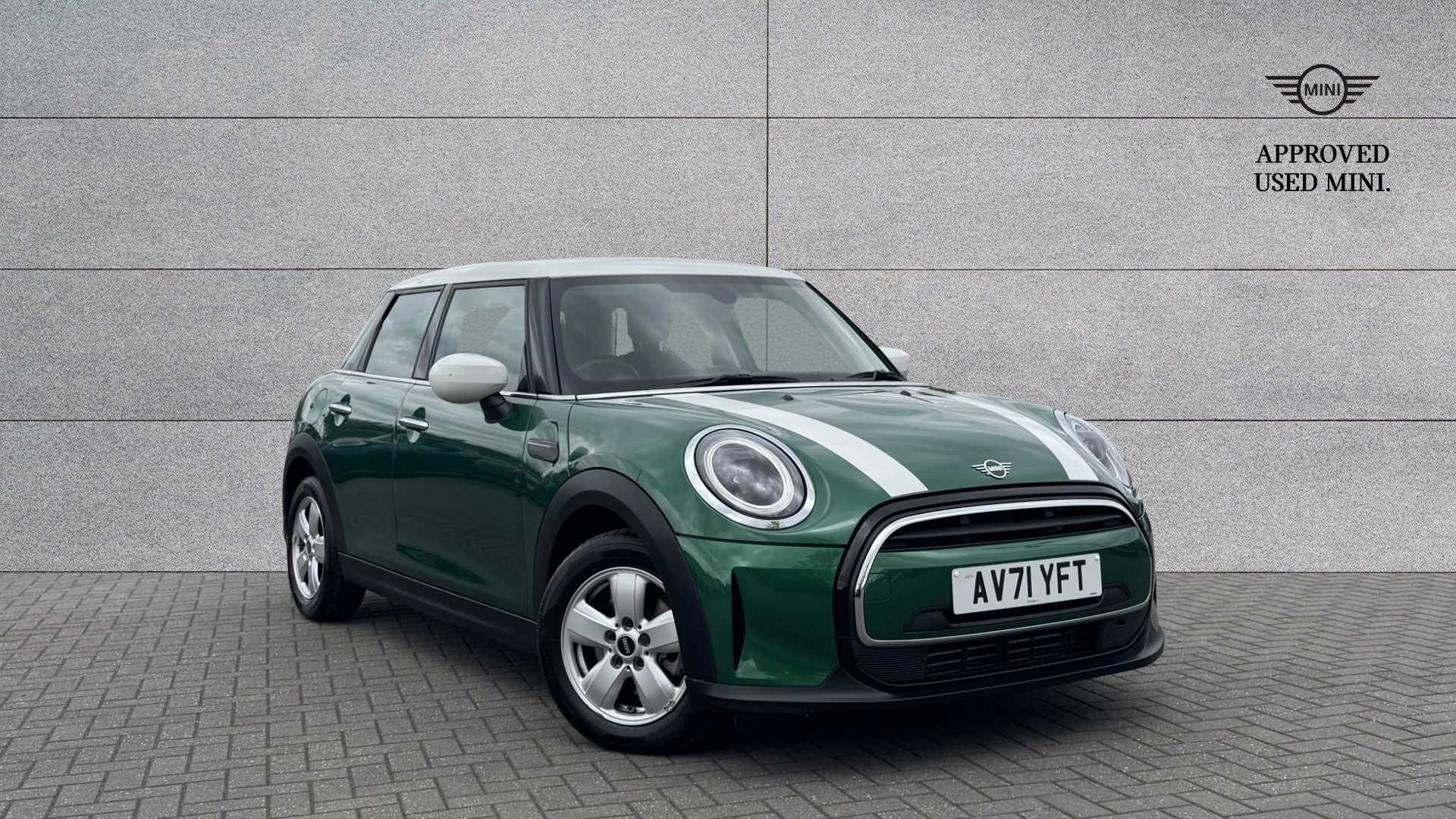 Main listing image - MINI Hatchback 5dr