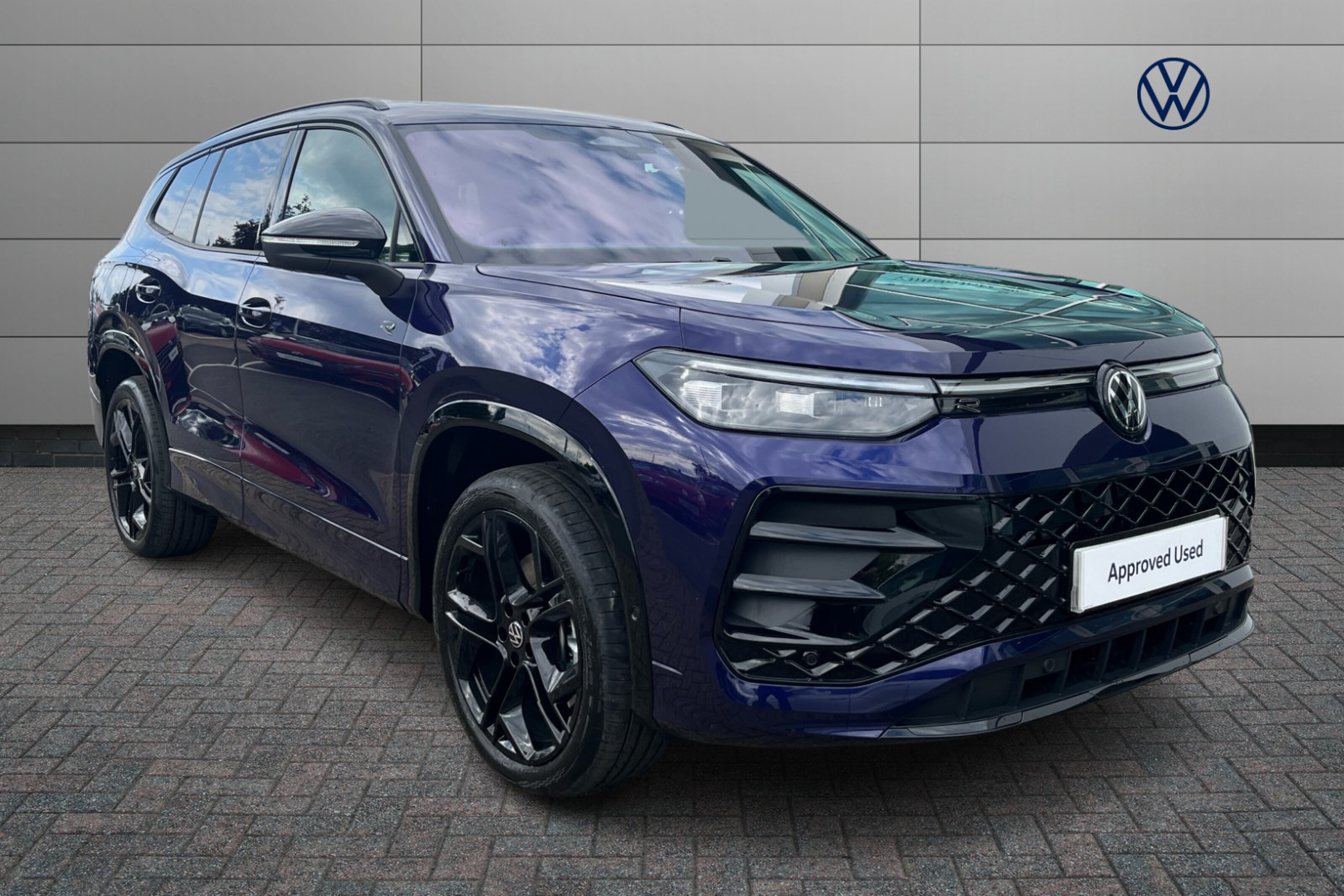 Main listing image - Volkswagen Tayron