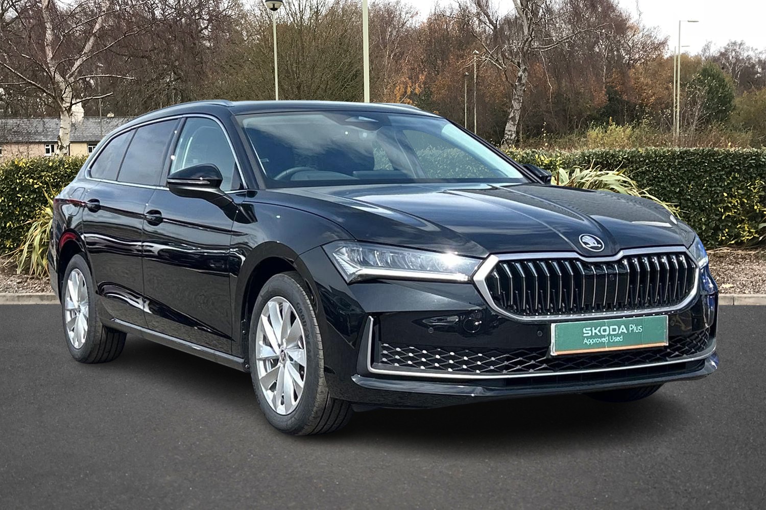 Main listing image - Skoda Superb Estate