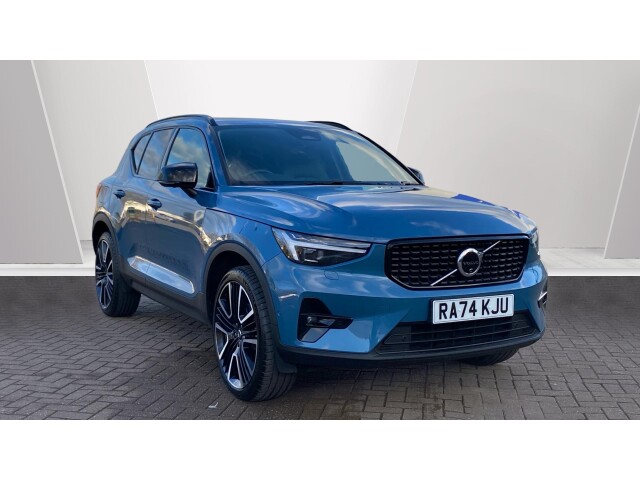 Main listing image - Volvo XC40