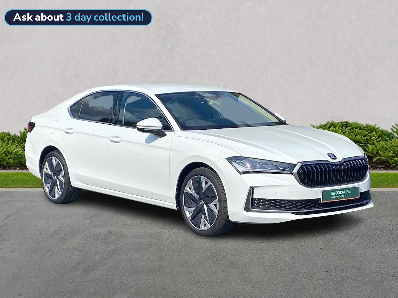 Main listing image - Skoda Superb