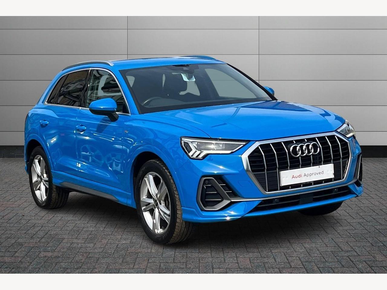 Main listing image - Audi Q3
