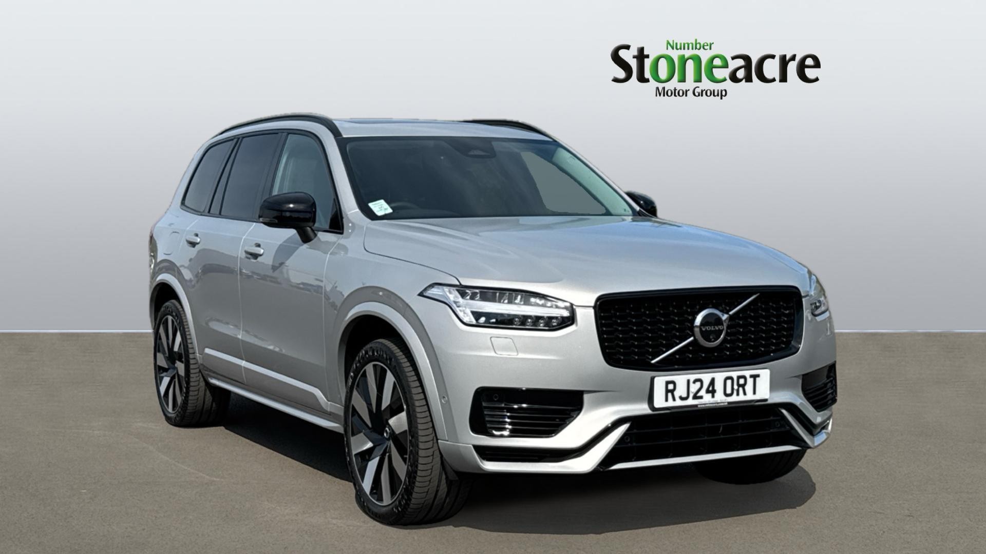 Main listing image - Volvo XC90