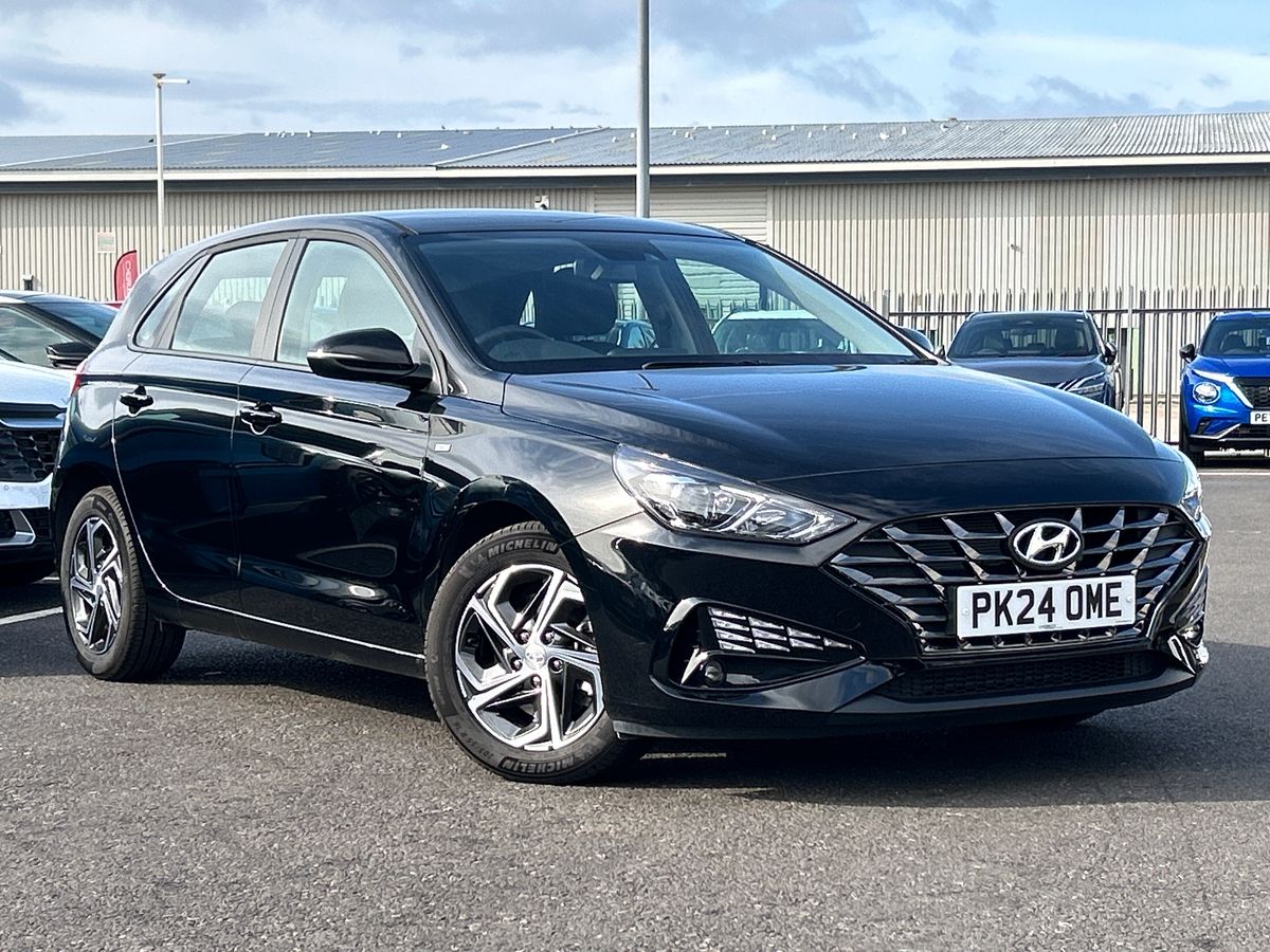 Main listing image - Hyundai i30