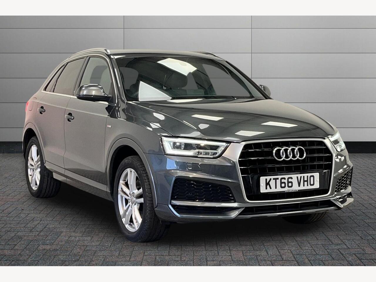 Main listing image - Audi Q3