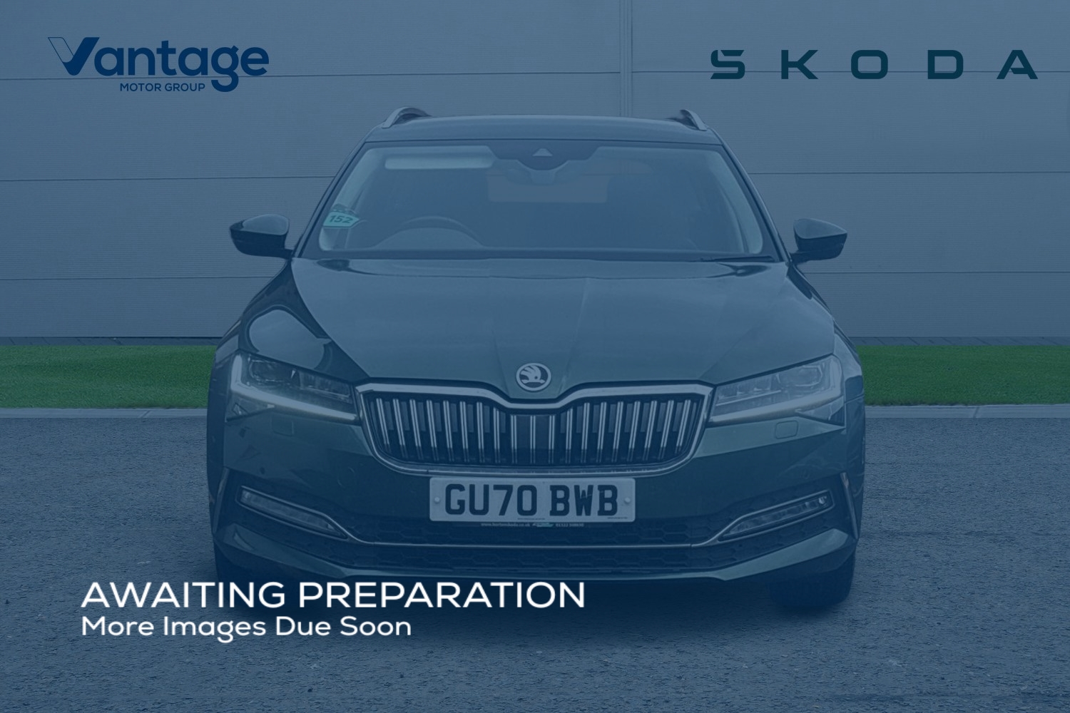Main listing image - Skoda Superb