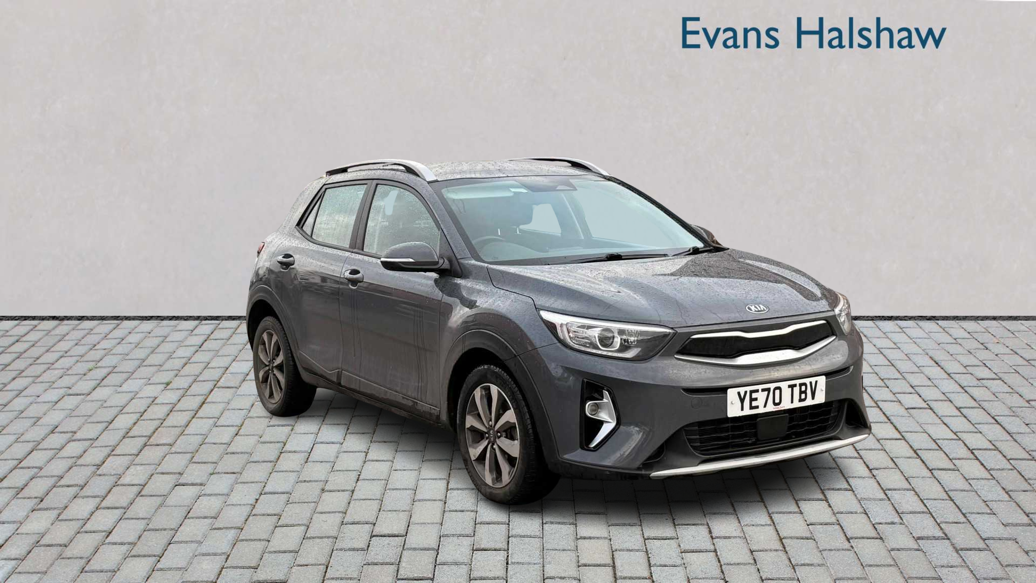 Main listing image - Kia Stonic