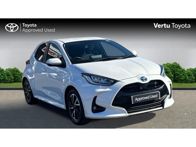 Main listing image - Toyota Yaris