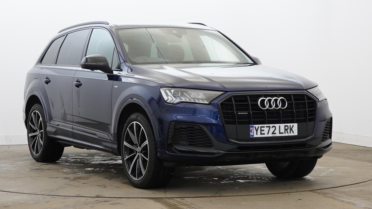 Main listing image - Audi Q7