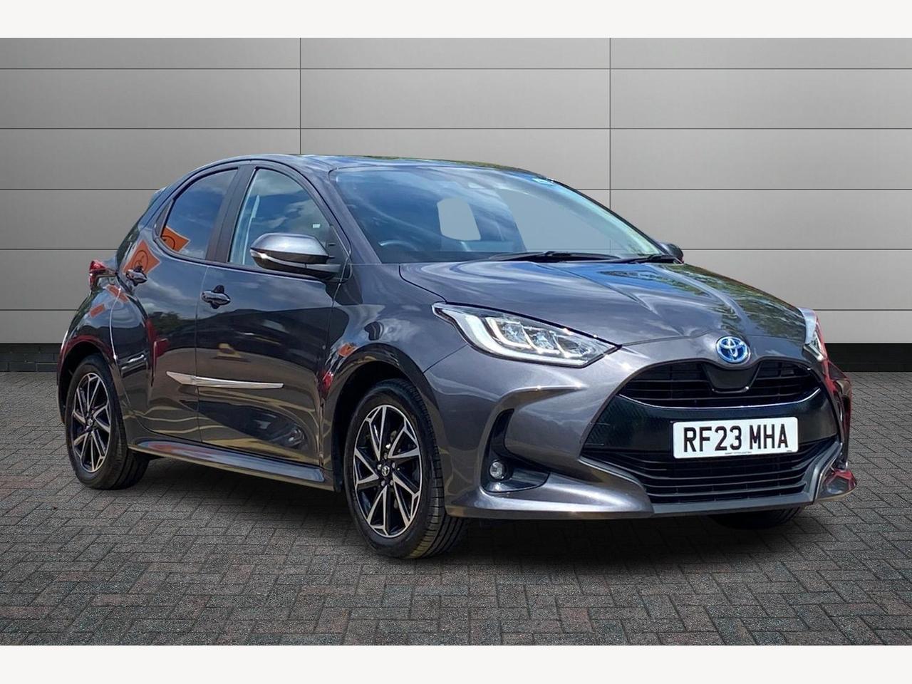 Main listing image - Toyota Yaris