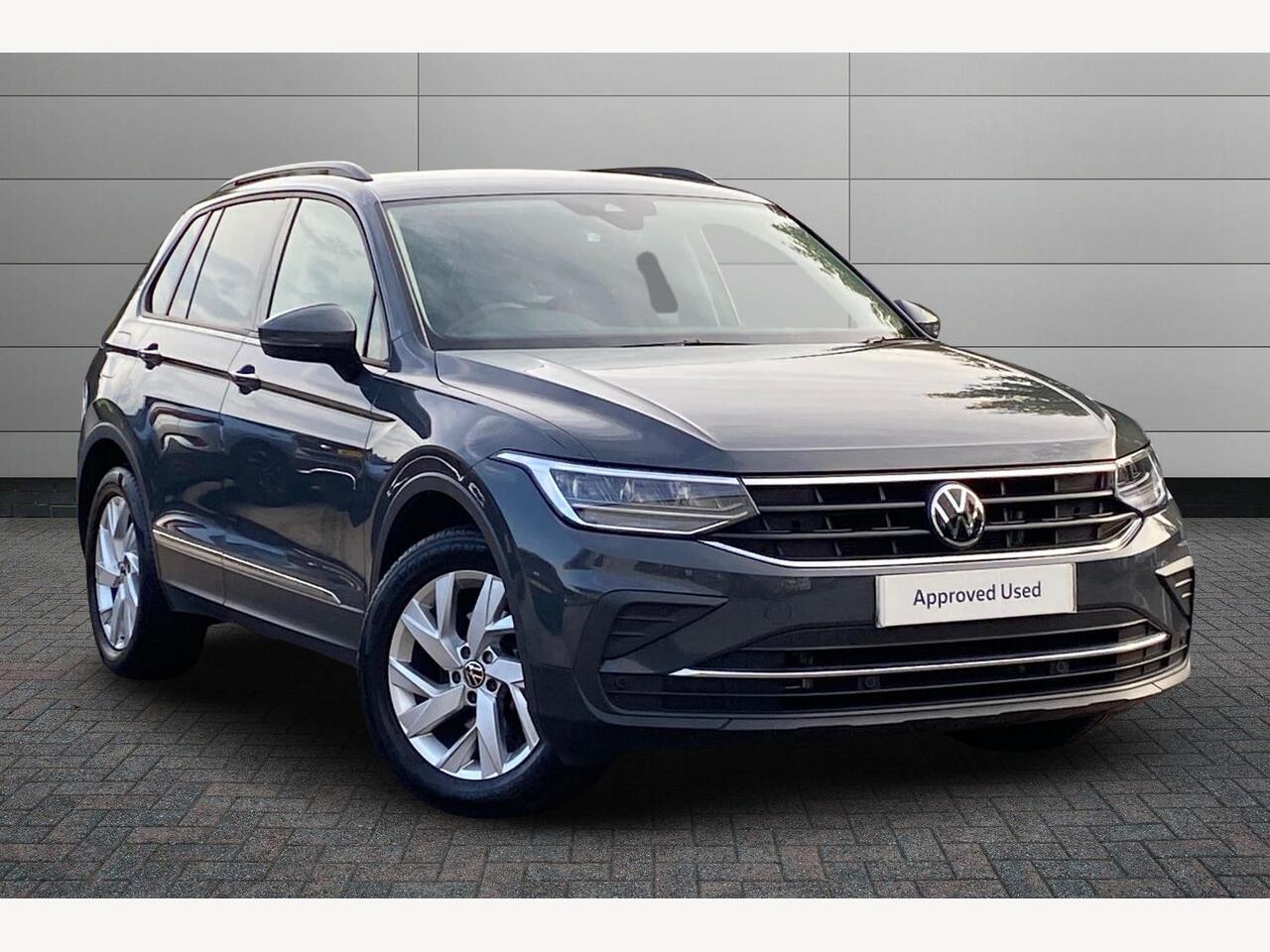Main listing image - Volkswagen Tiguan