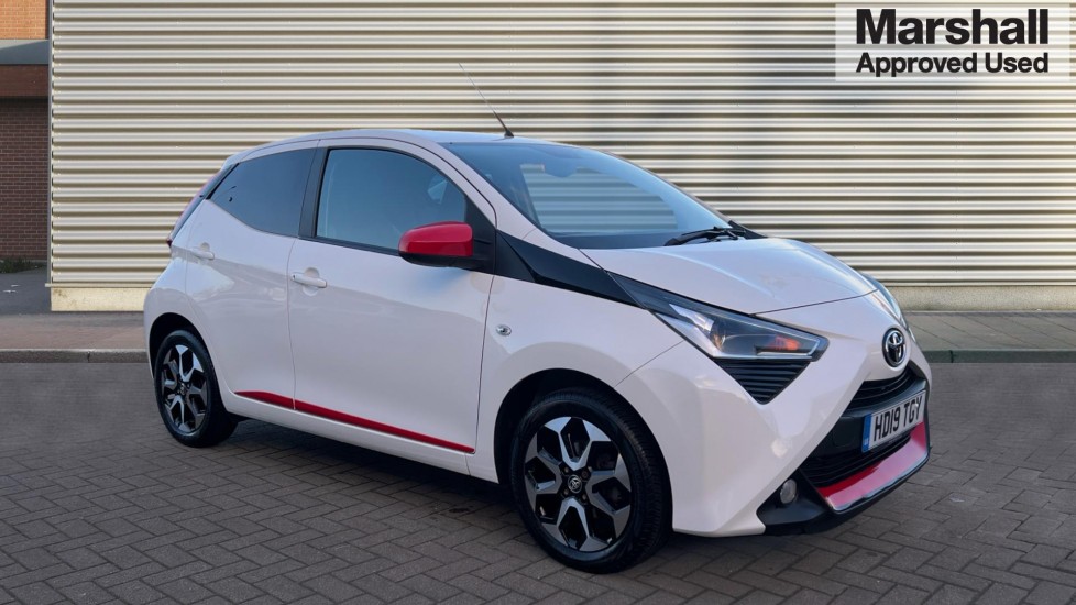 Main listing image - Toyota Aygo