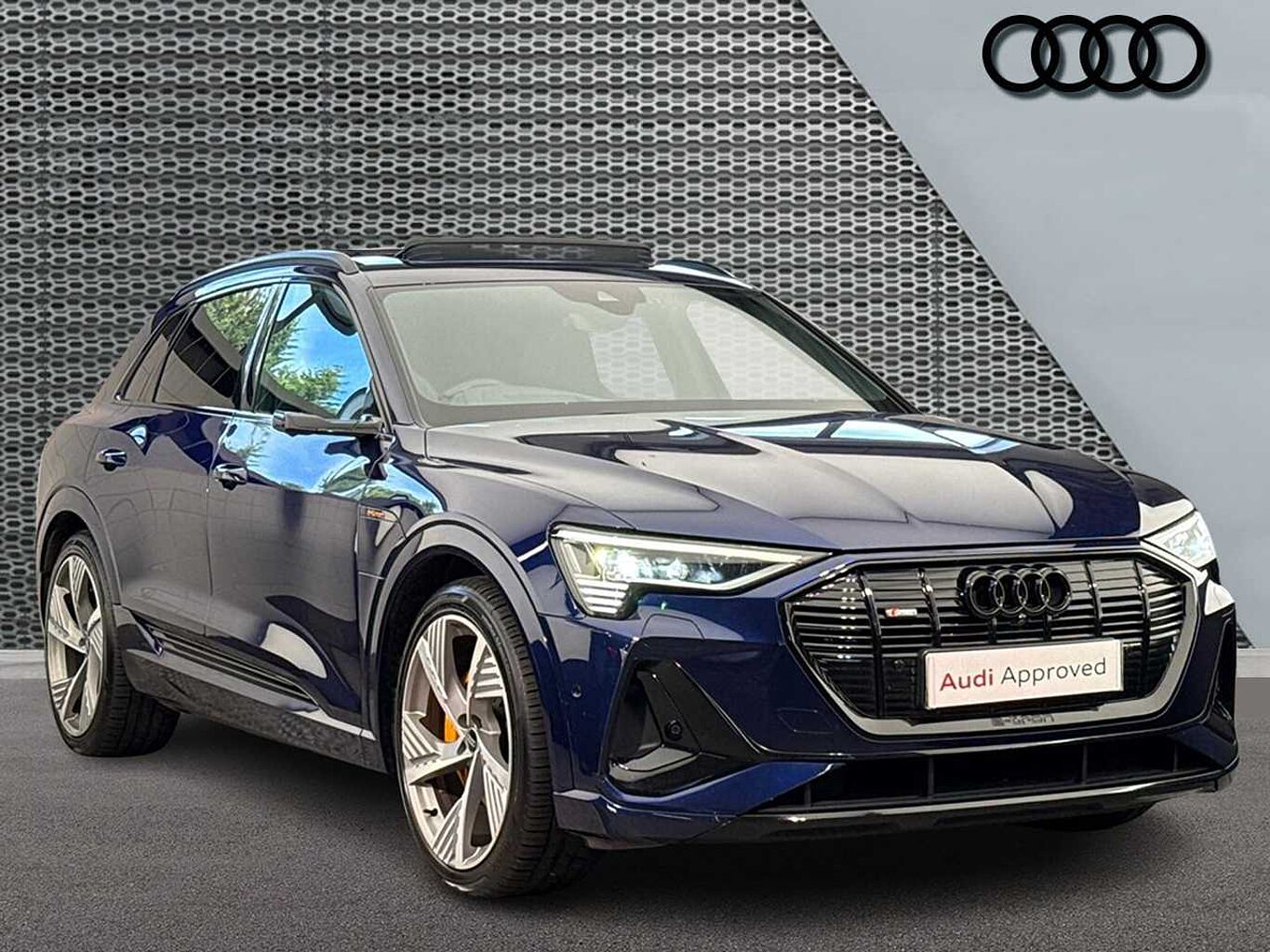 Main listing image - Audi e-tron