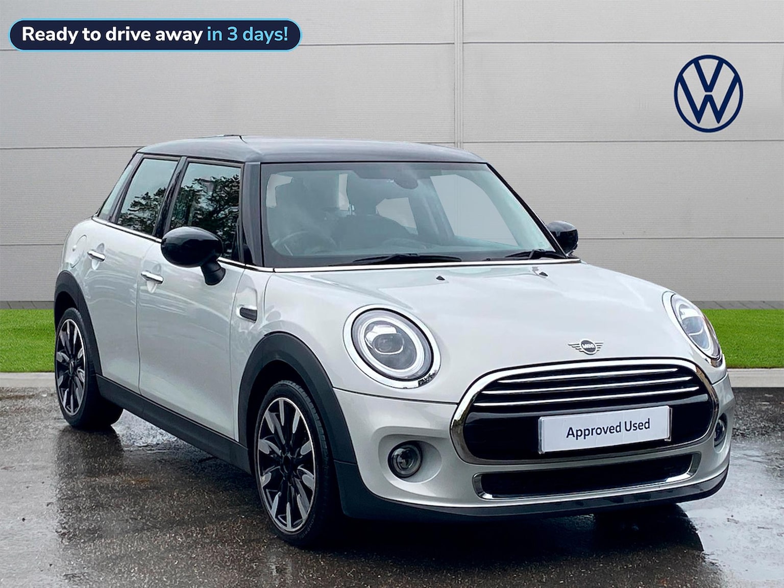 Main listing image - MINI Hatchback 5dr