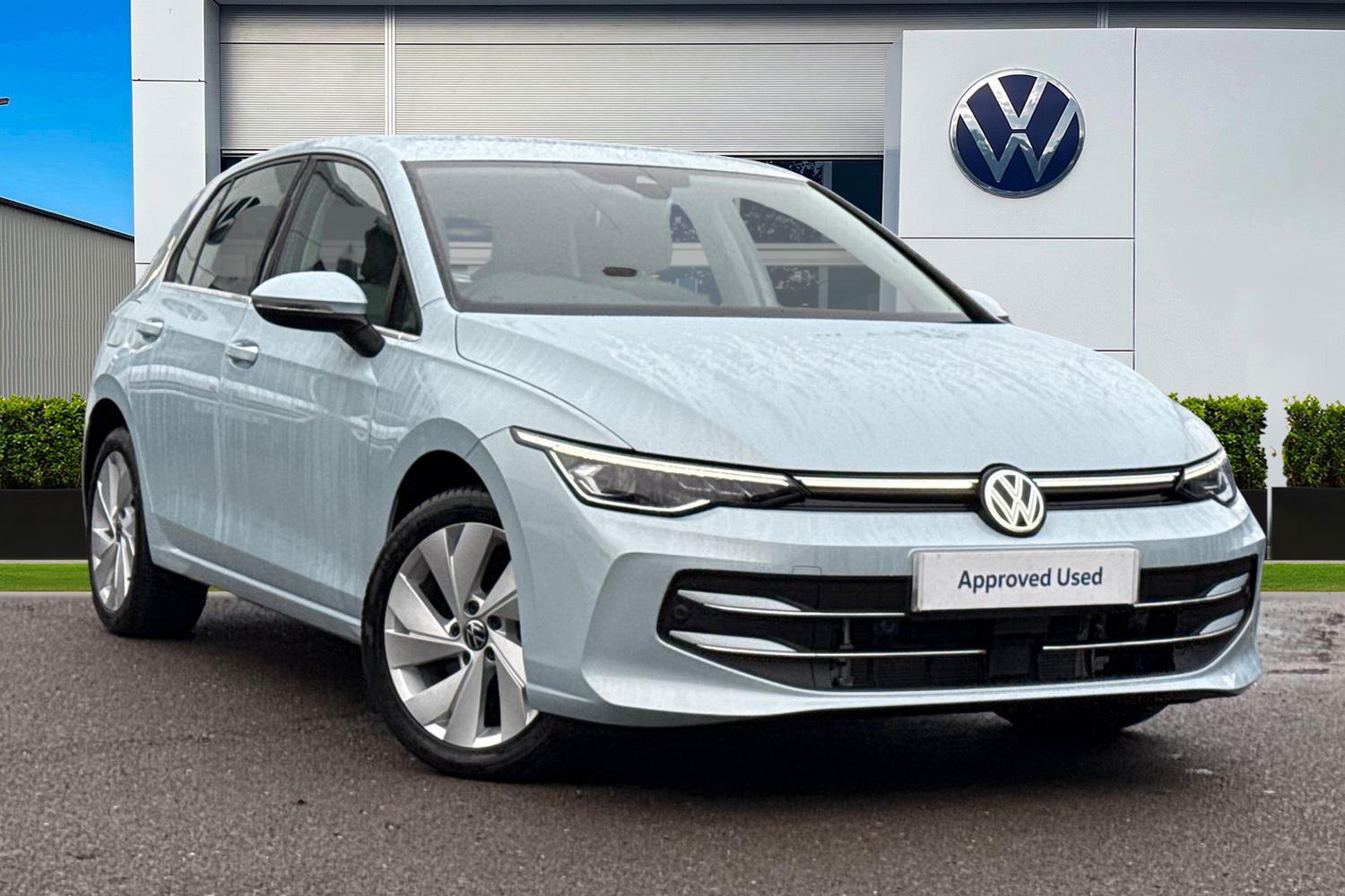 Main listing image - Volkswagen Golf
