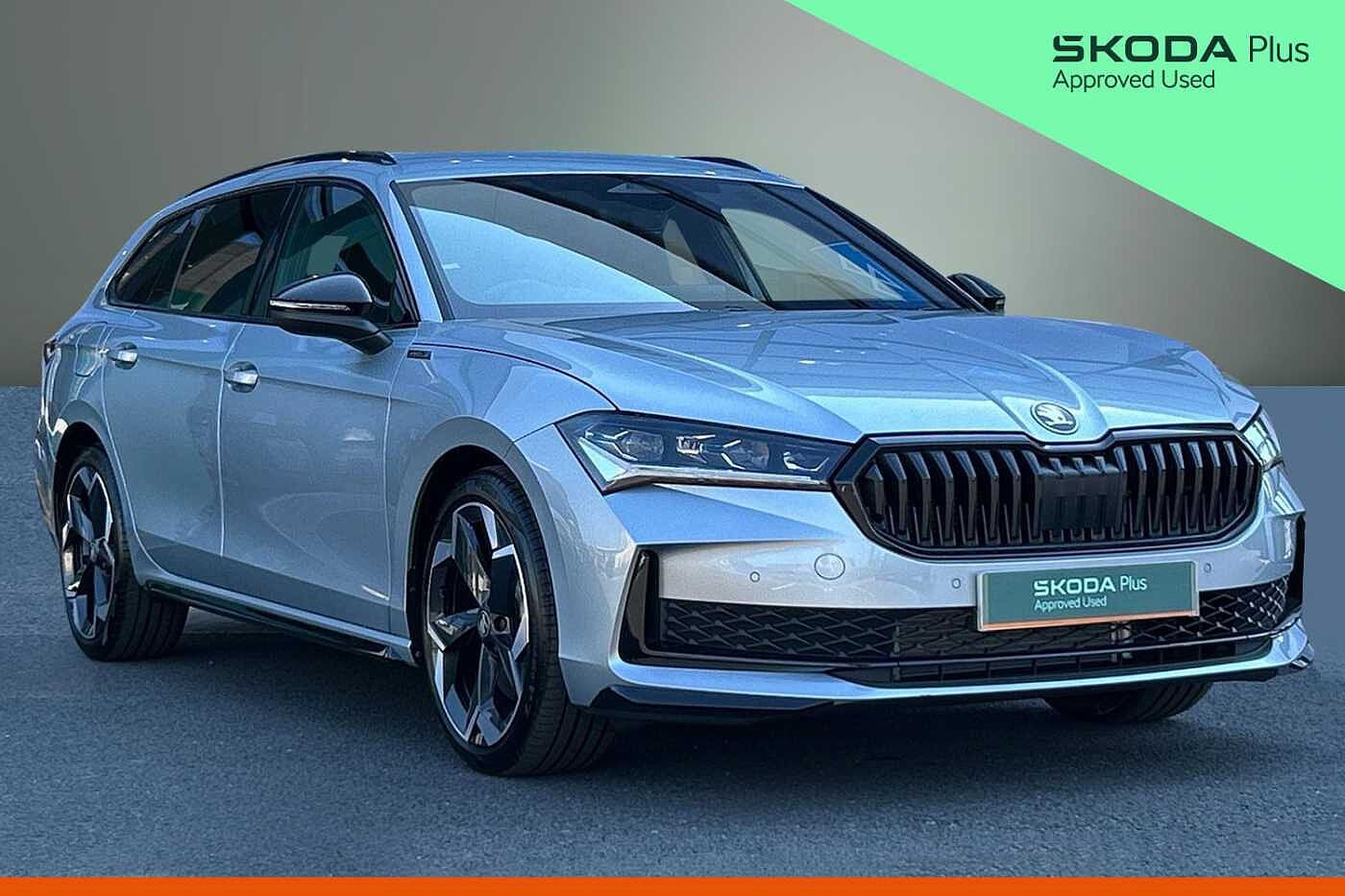 Main listing image - Skoda Superb