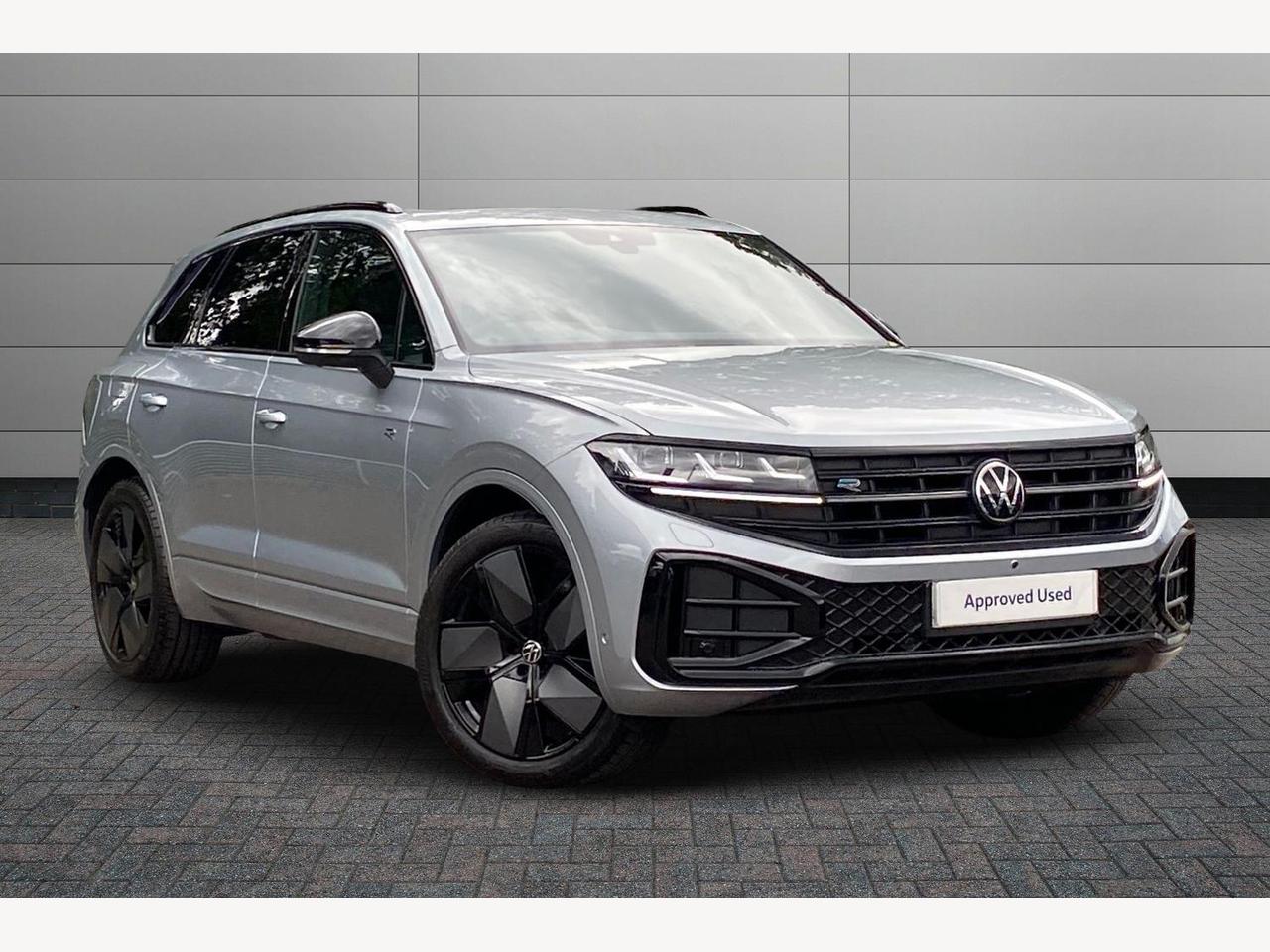 Main listing image - Volkswagen Touareg