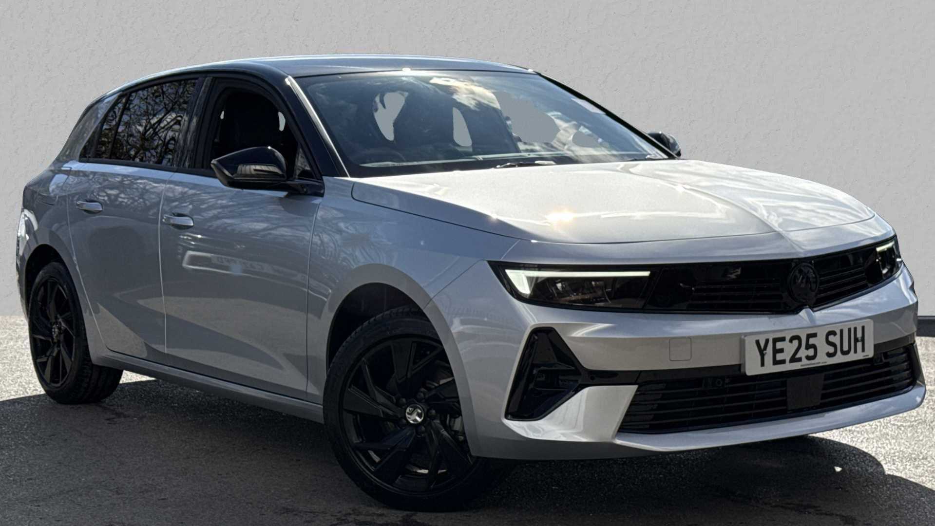 Main listing image - Vauxhall Astra