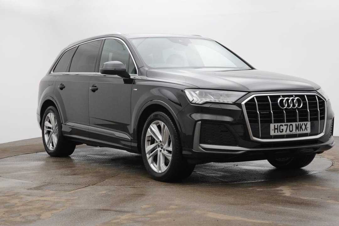 Main listing image - Audi Q7