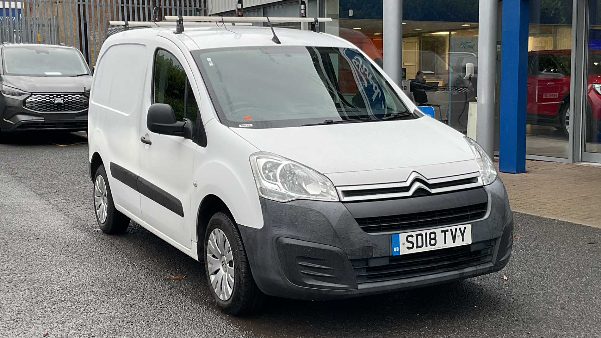 Main listing image - Citroen Berlingo Van