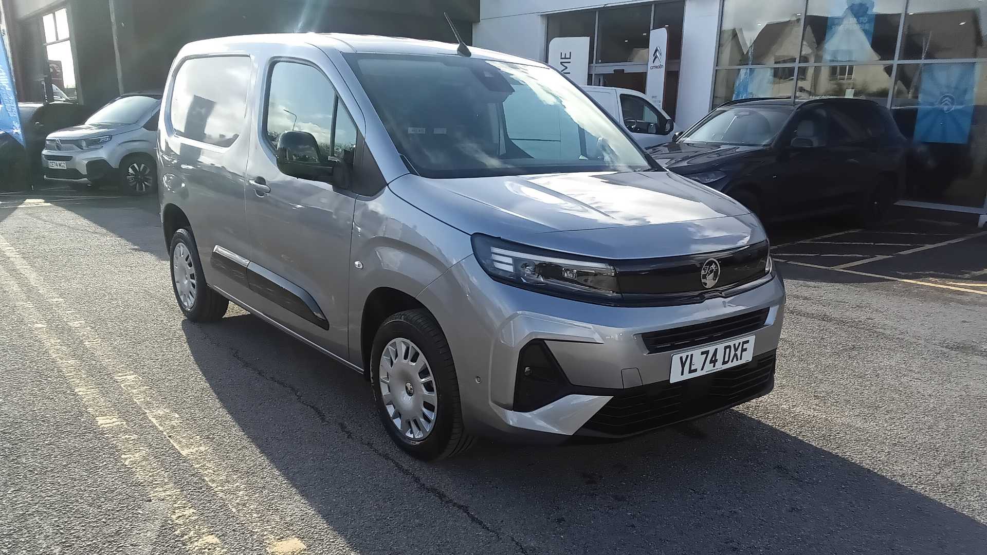 Main listing image - Vauxhall Combo Cargo