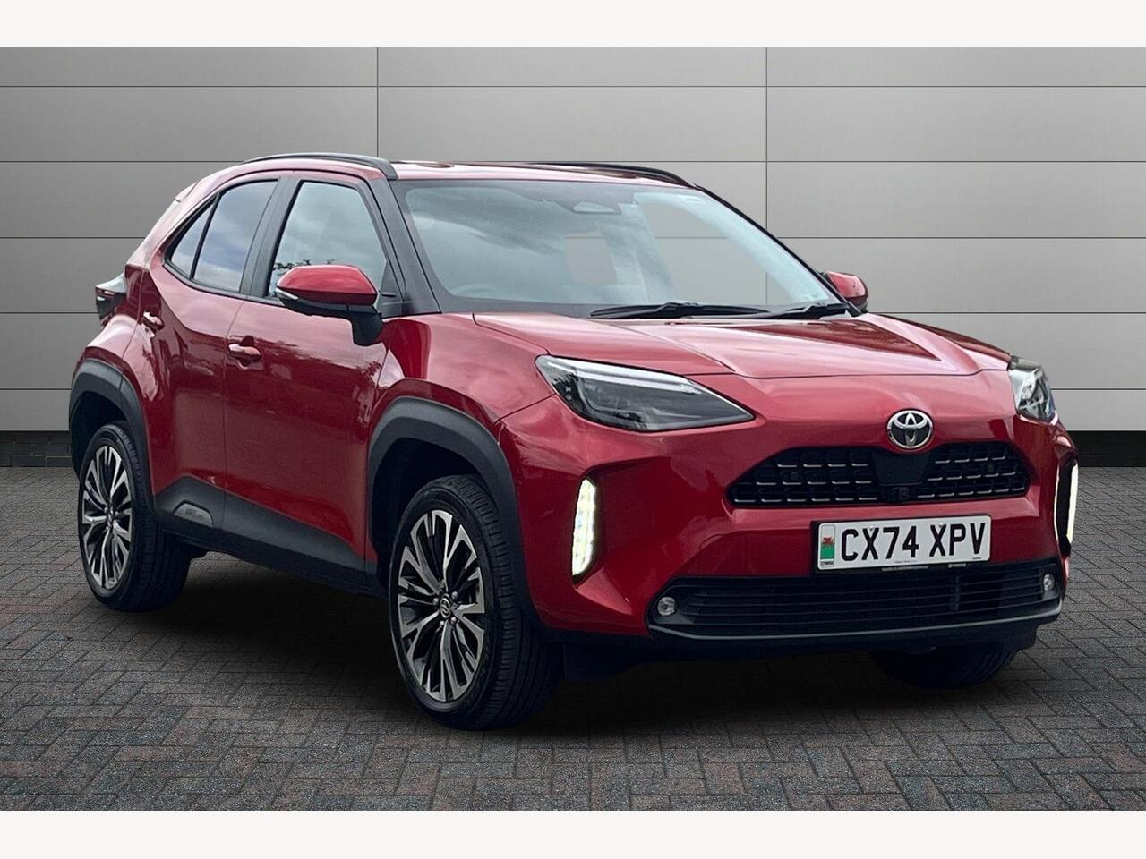 Main listing image - Toyota Yaris Cross