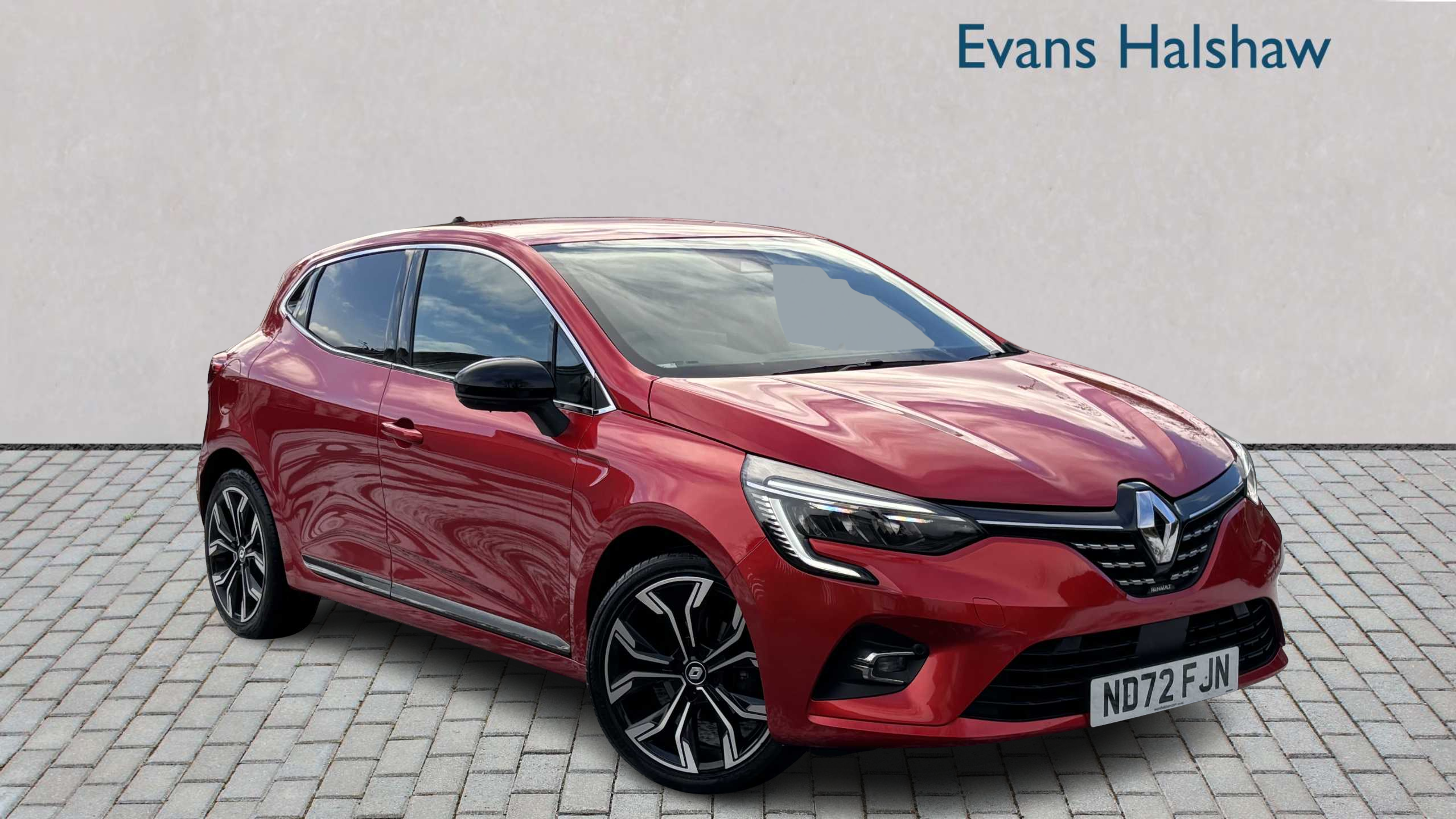 Main listing image - Renault Clio