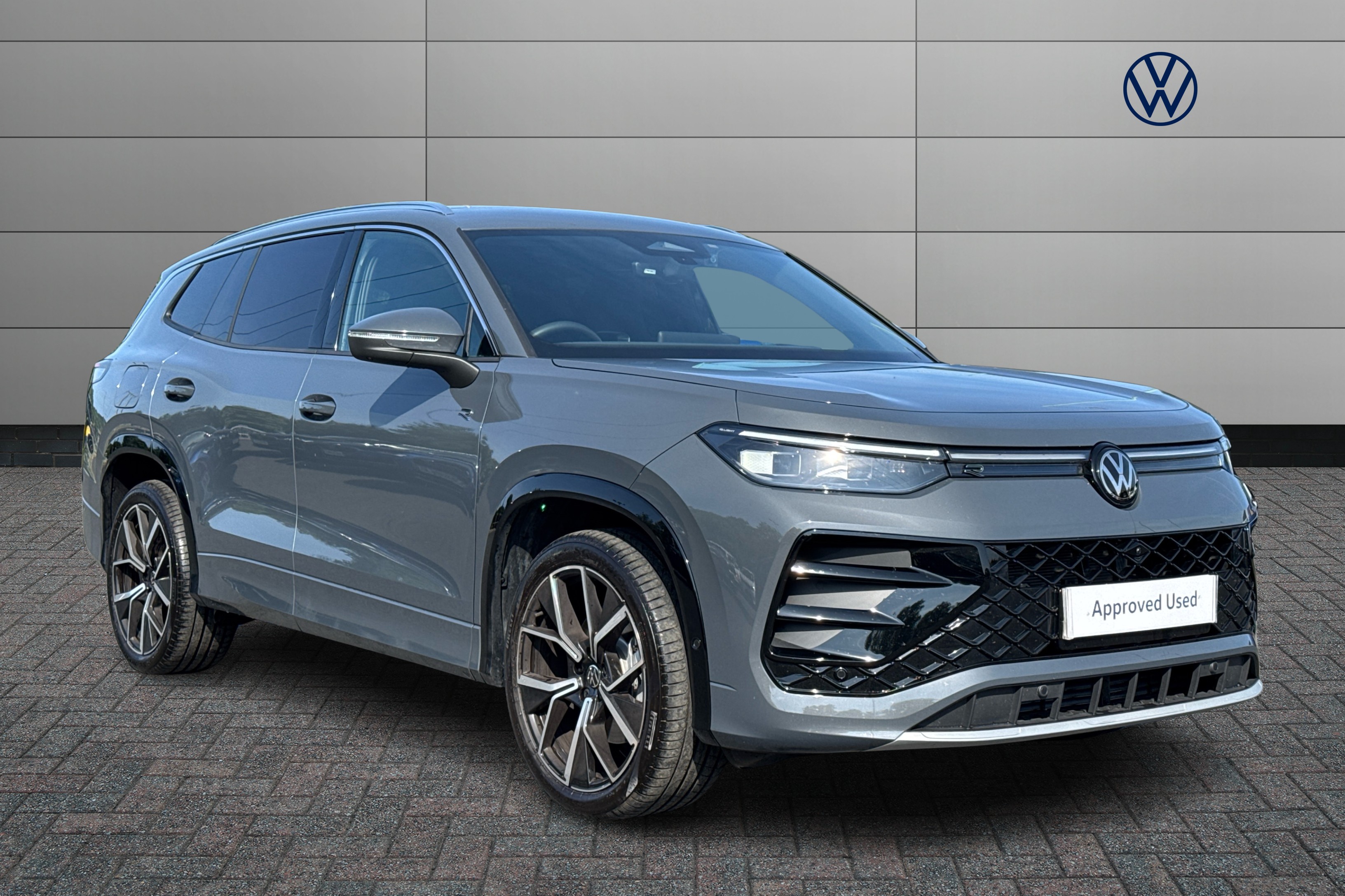 Main listing image - Volkswagen Tayron