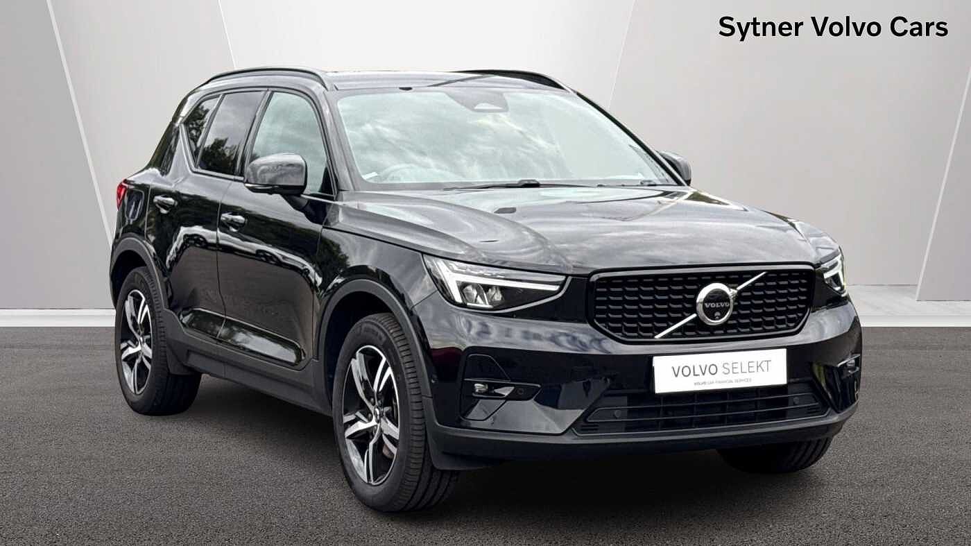 Main listing image - Volvo XC40