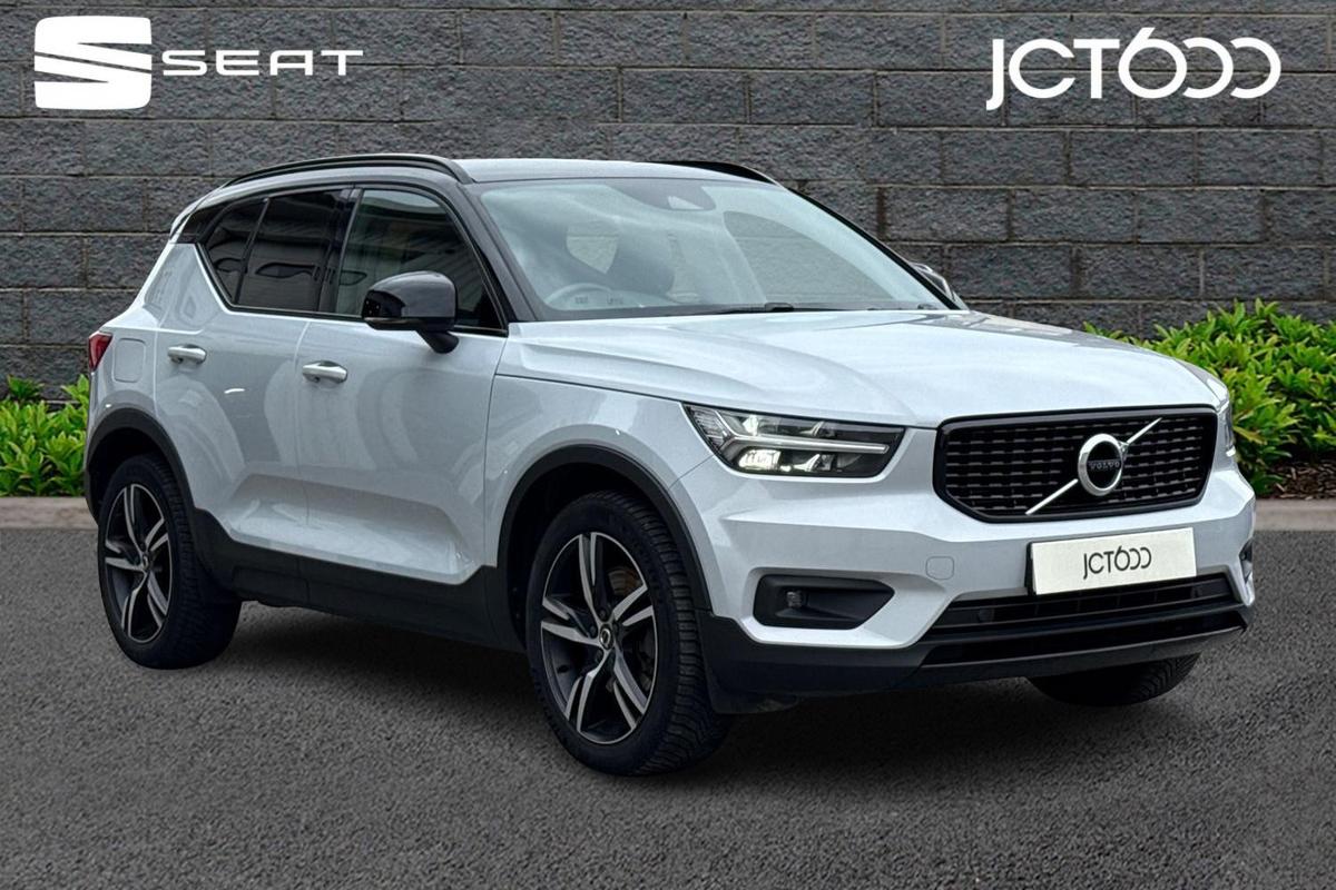Main listing image - Volvo XC40 Recharge