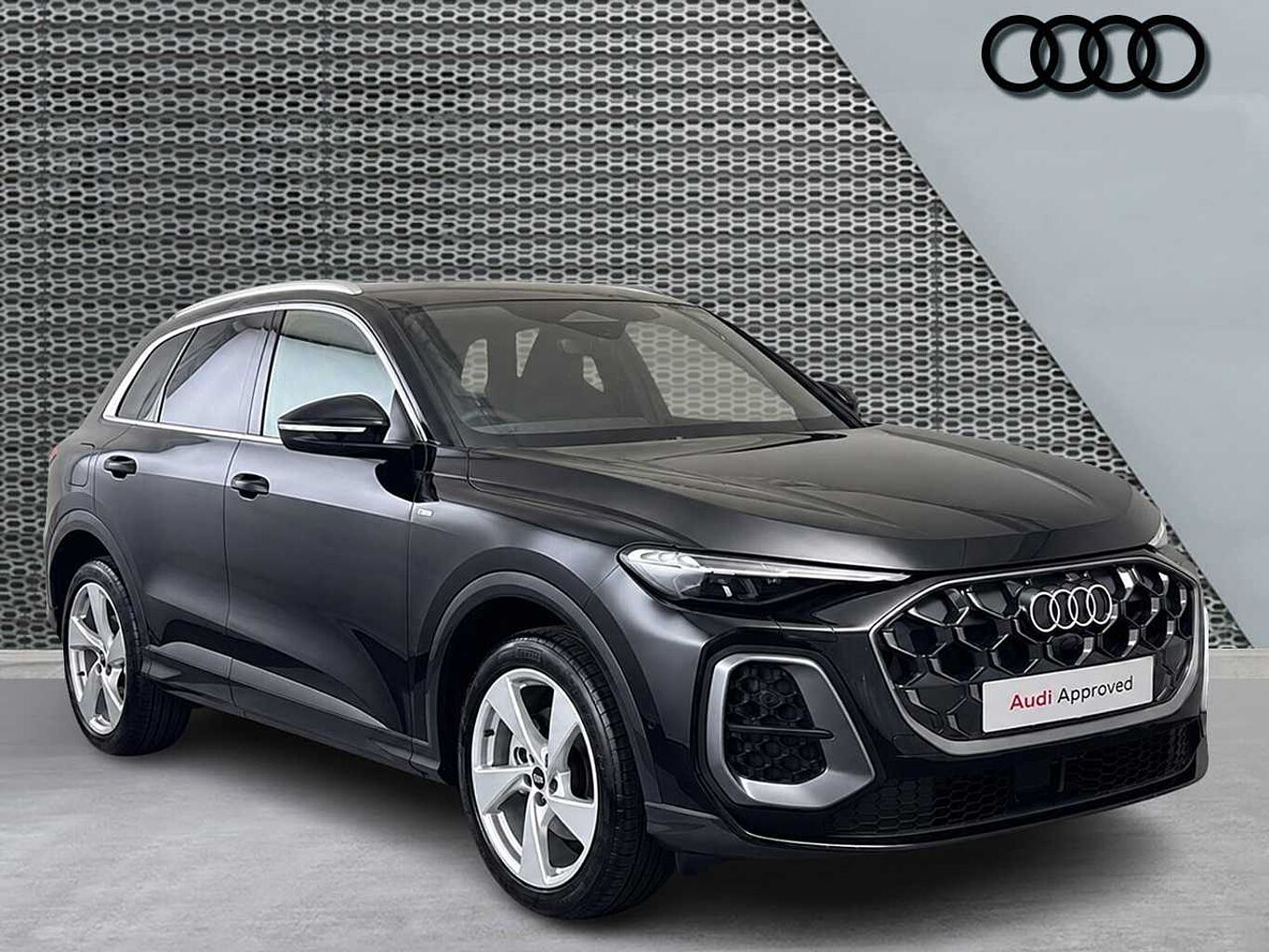 Main listing image - Audi Q5