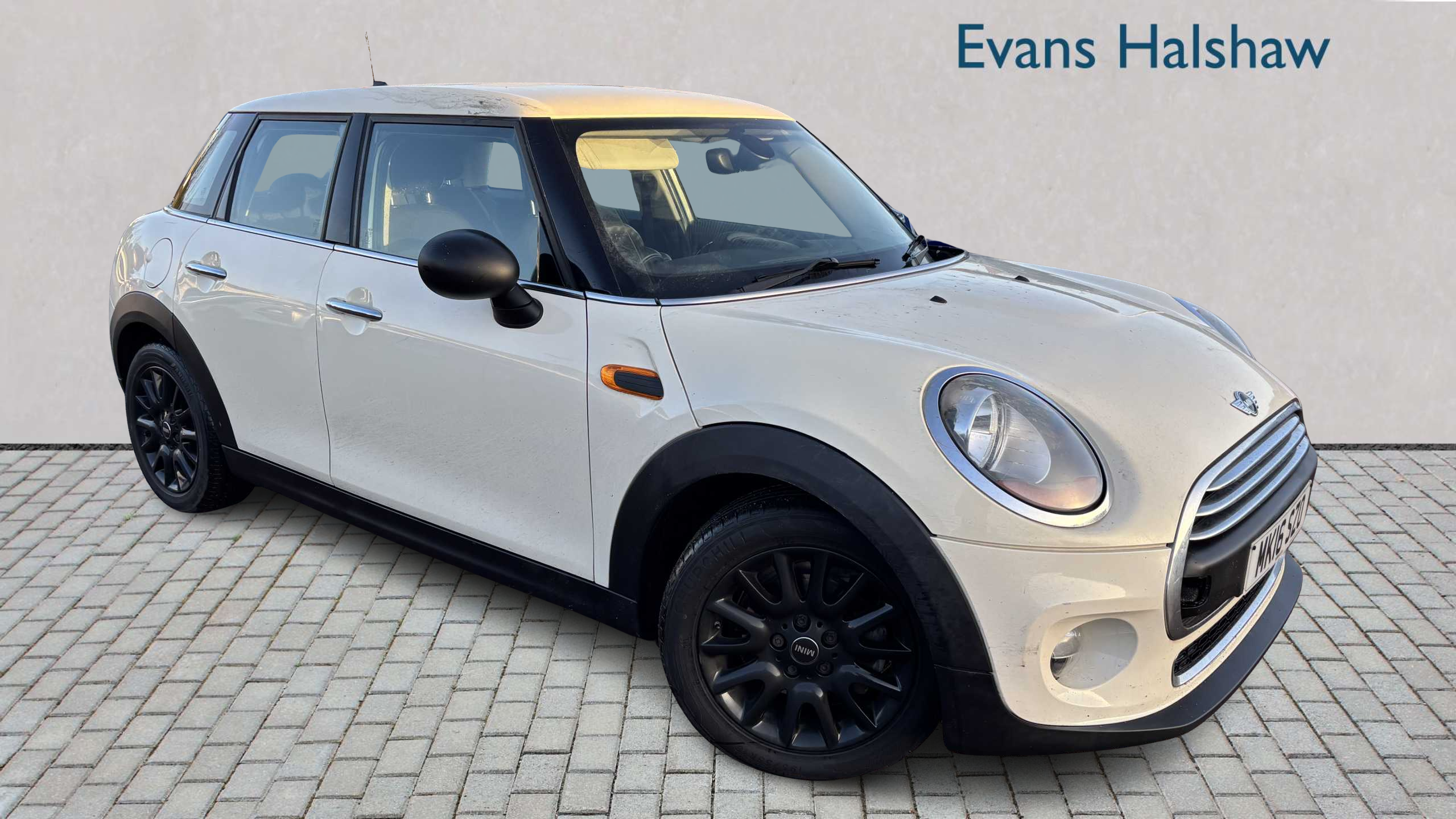 Main listing image - MINI Hatchback 5dr